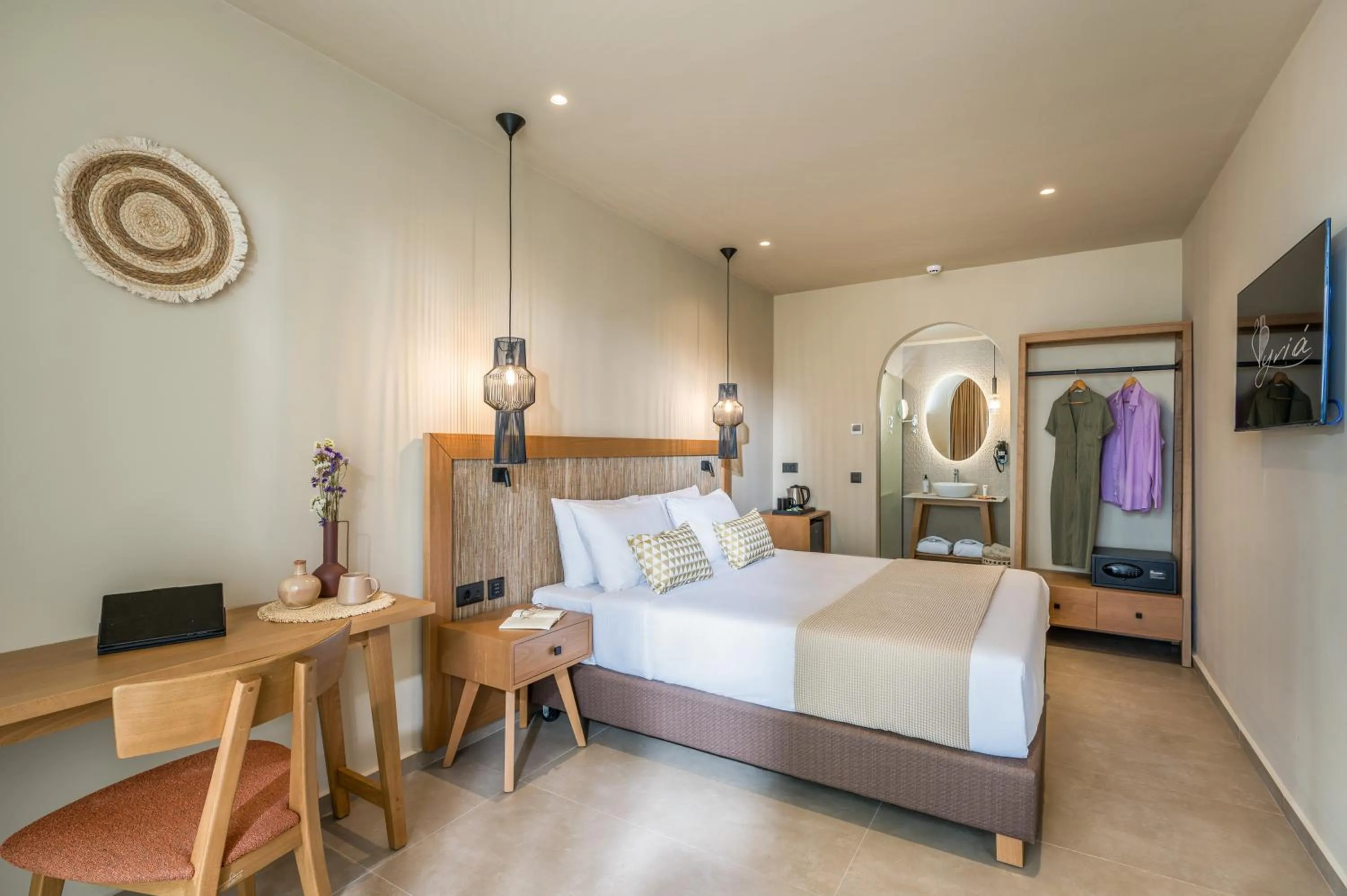 Photo of the whole room, Bed in Hotel Pyriá