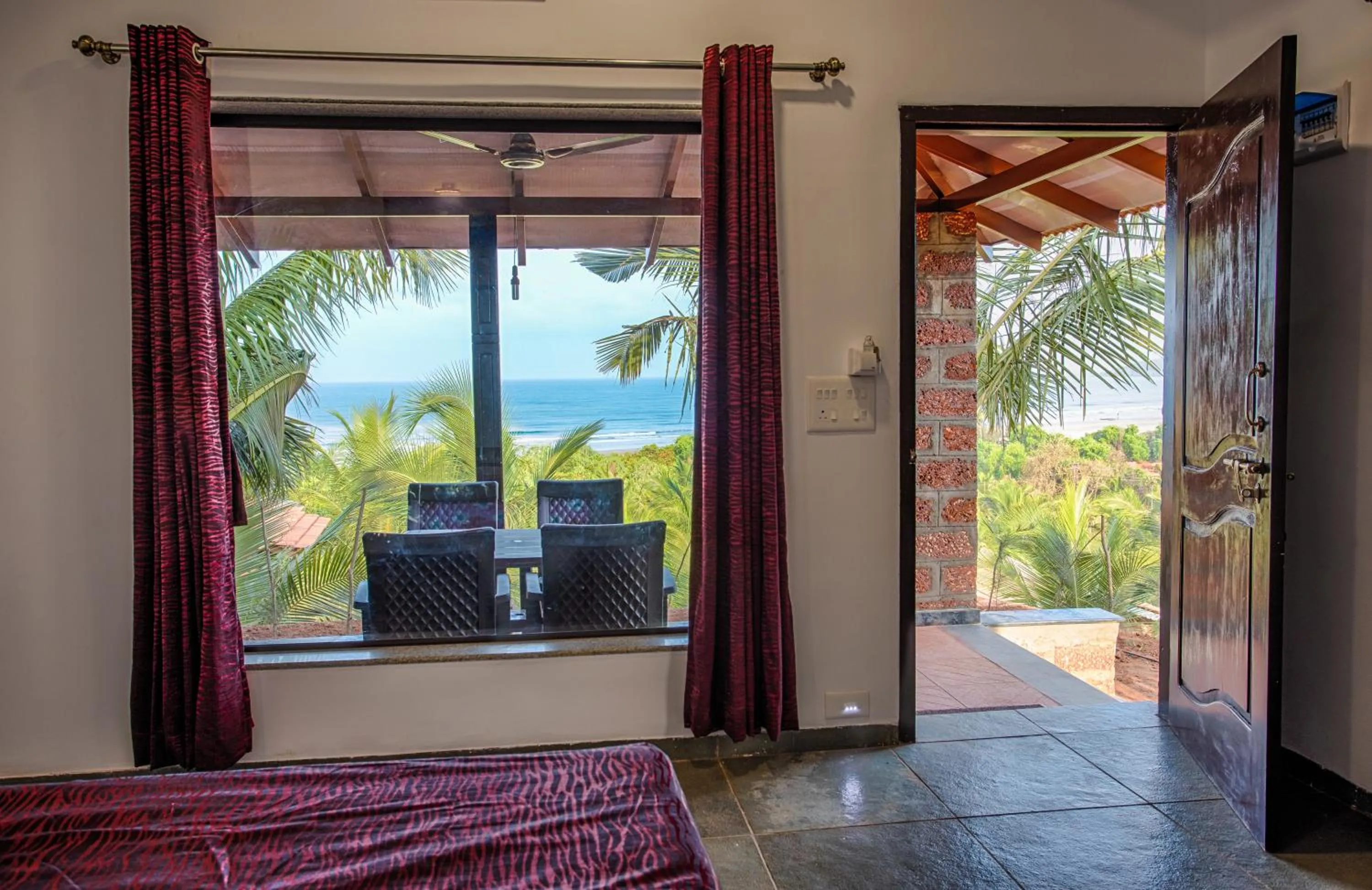 Sea view in Beachfront Villas