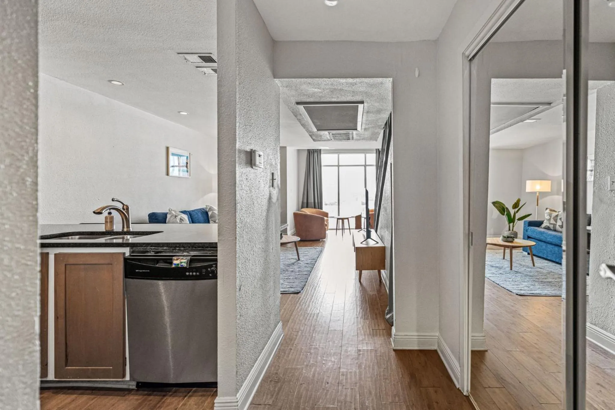 Kitchen or kitchenette in Littlefield Lofts, Hosted by Placemakr - 6th St