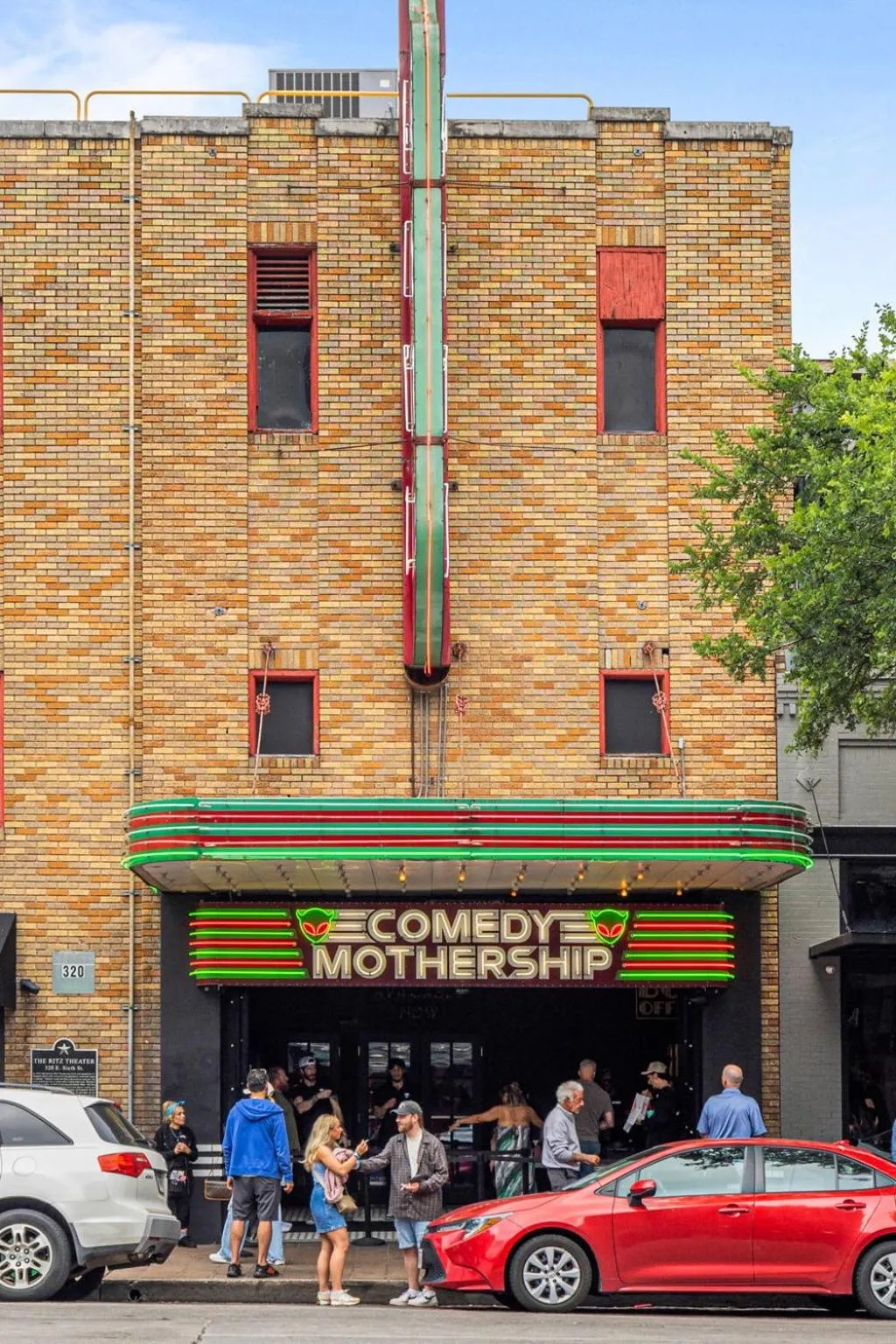 Location in Littlefield Lofts, Hosted by Placemakr - 6th St