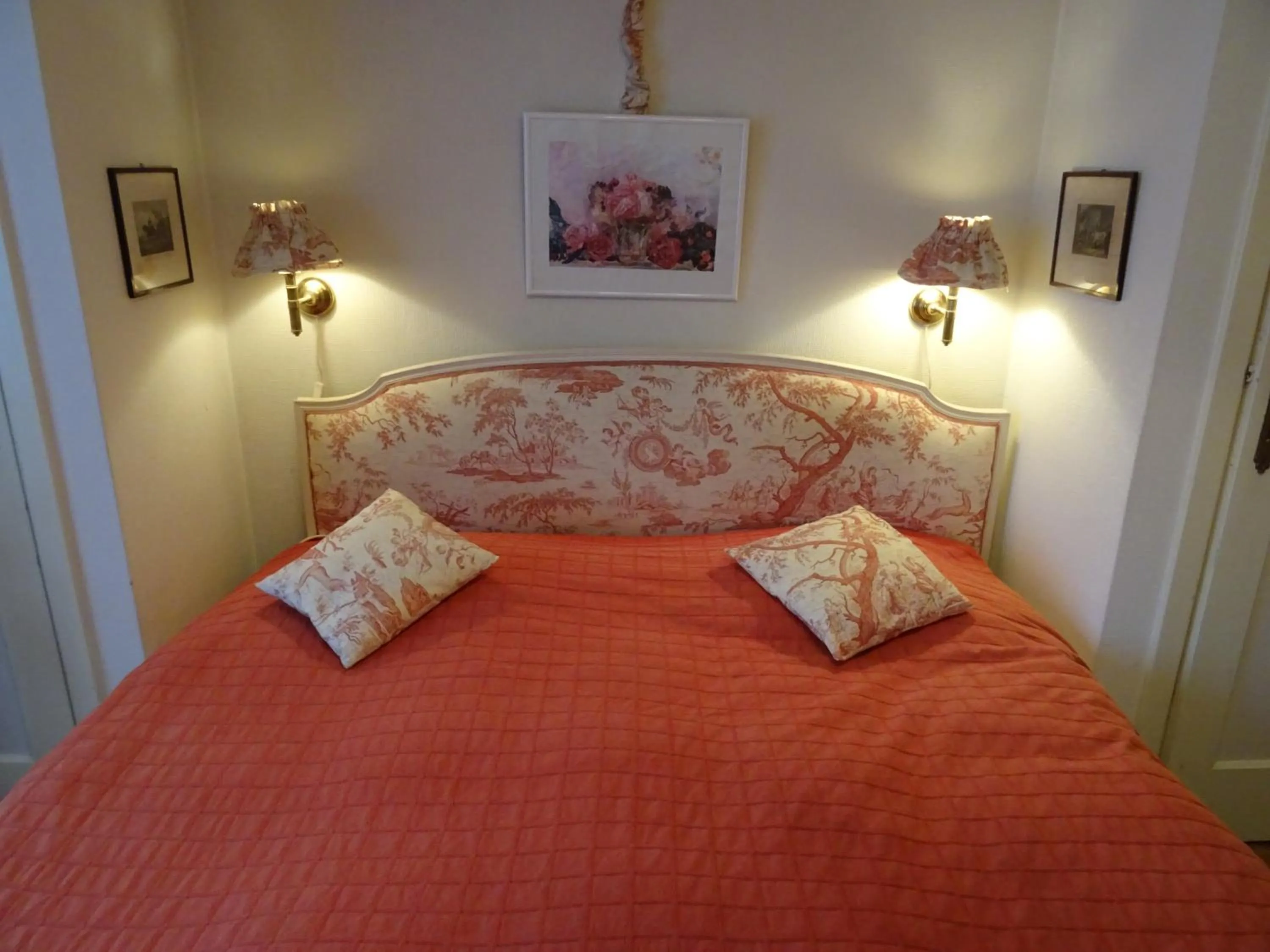Bed in B&B Capitaine Piret