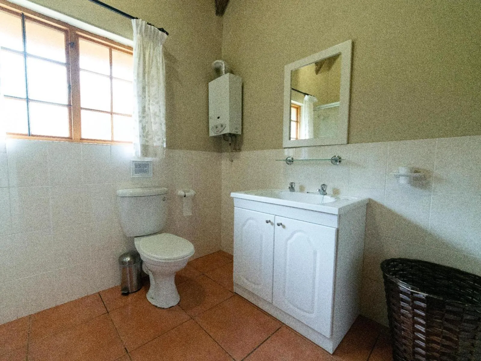 Shower in Lake Naverone Holiday Cottages