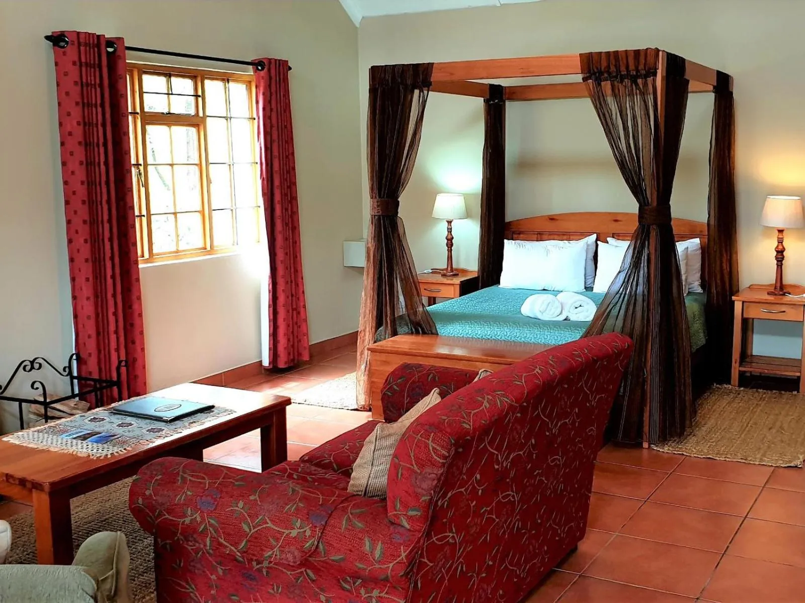 Bed in Lake Naverone Holiday Cottages