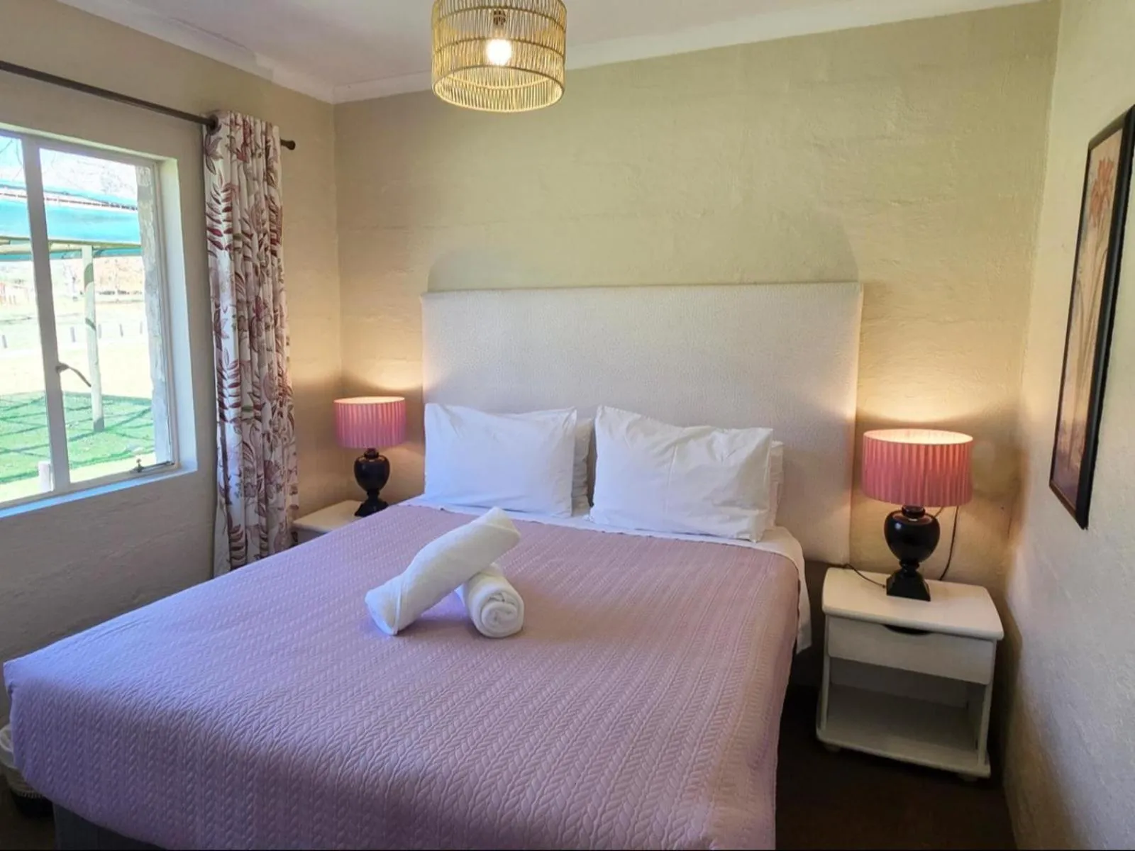 Photo of the whole room, Bed in Lake Naverone Holiday Cottages