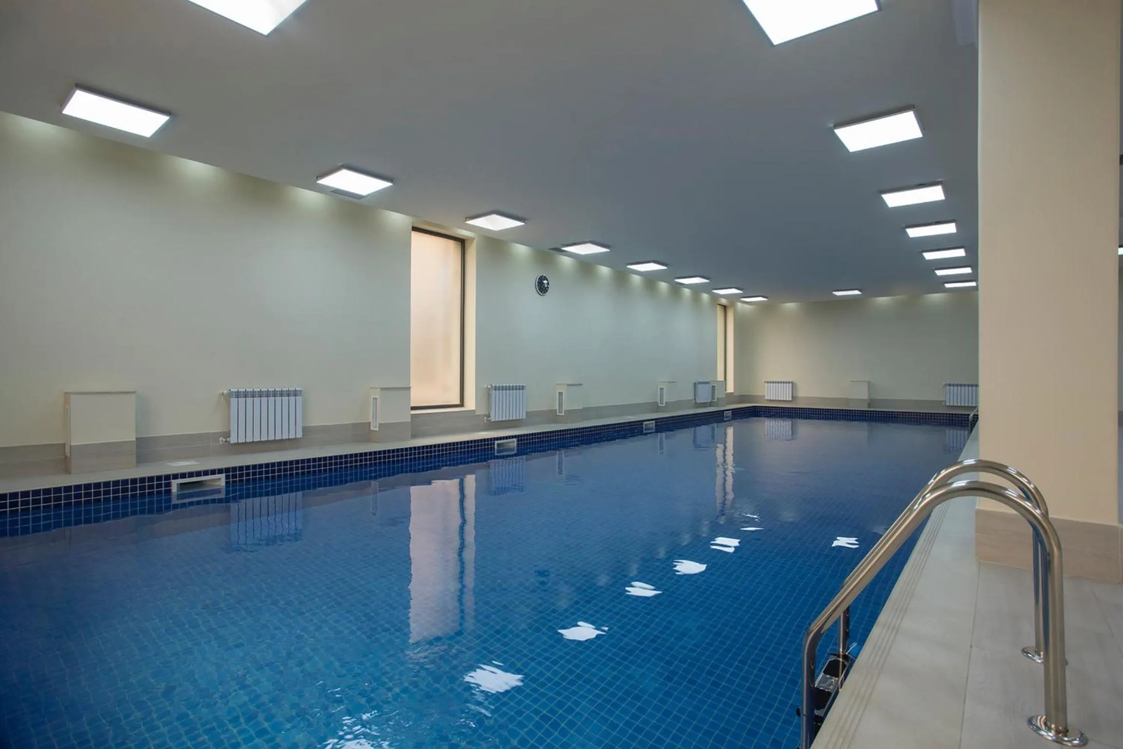 Swimming pool in Ani Central Inn