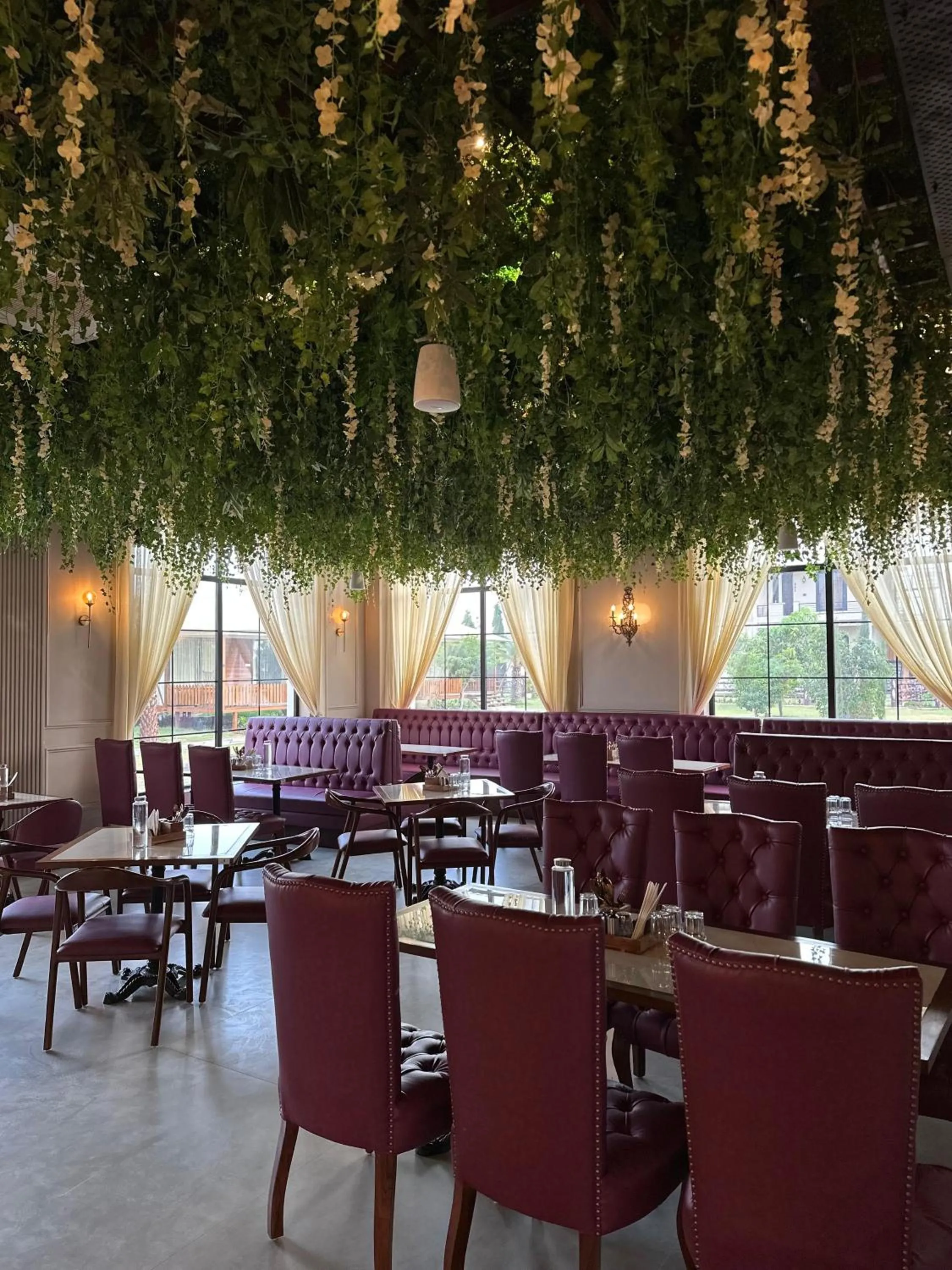 Restaurant/places to eat in La Nature Hotels & Resorts