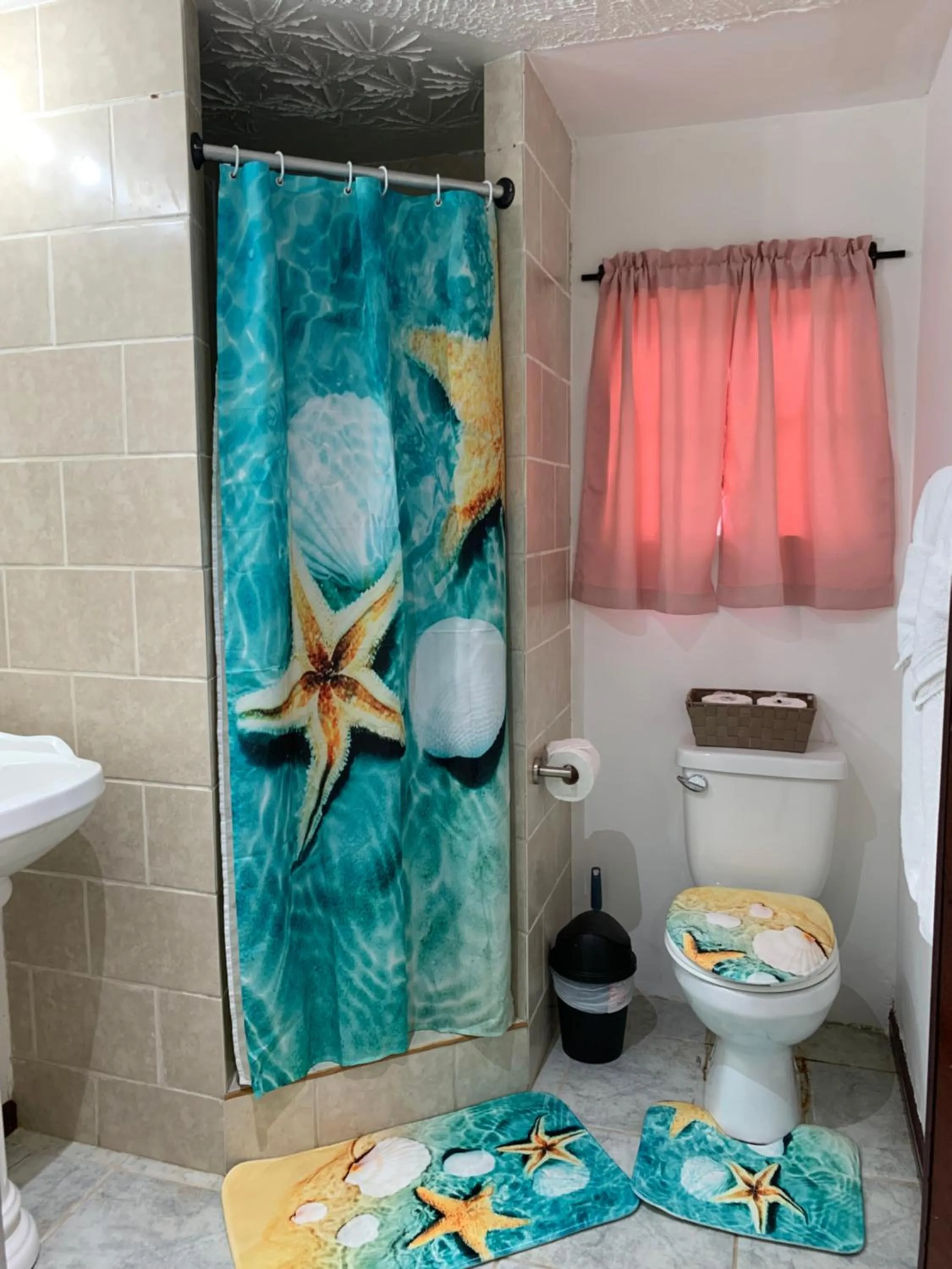 Shower in Blue Marlin Beach Resort