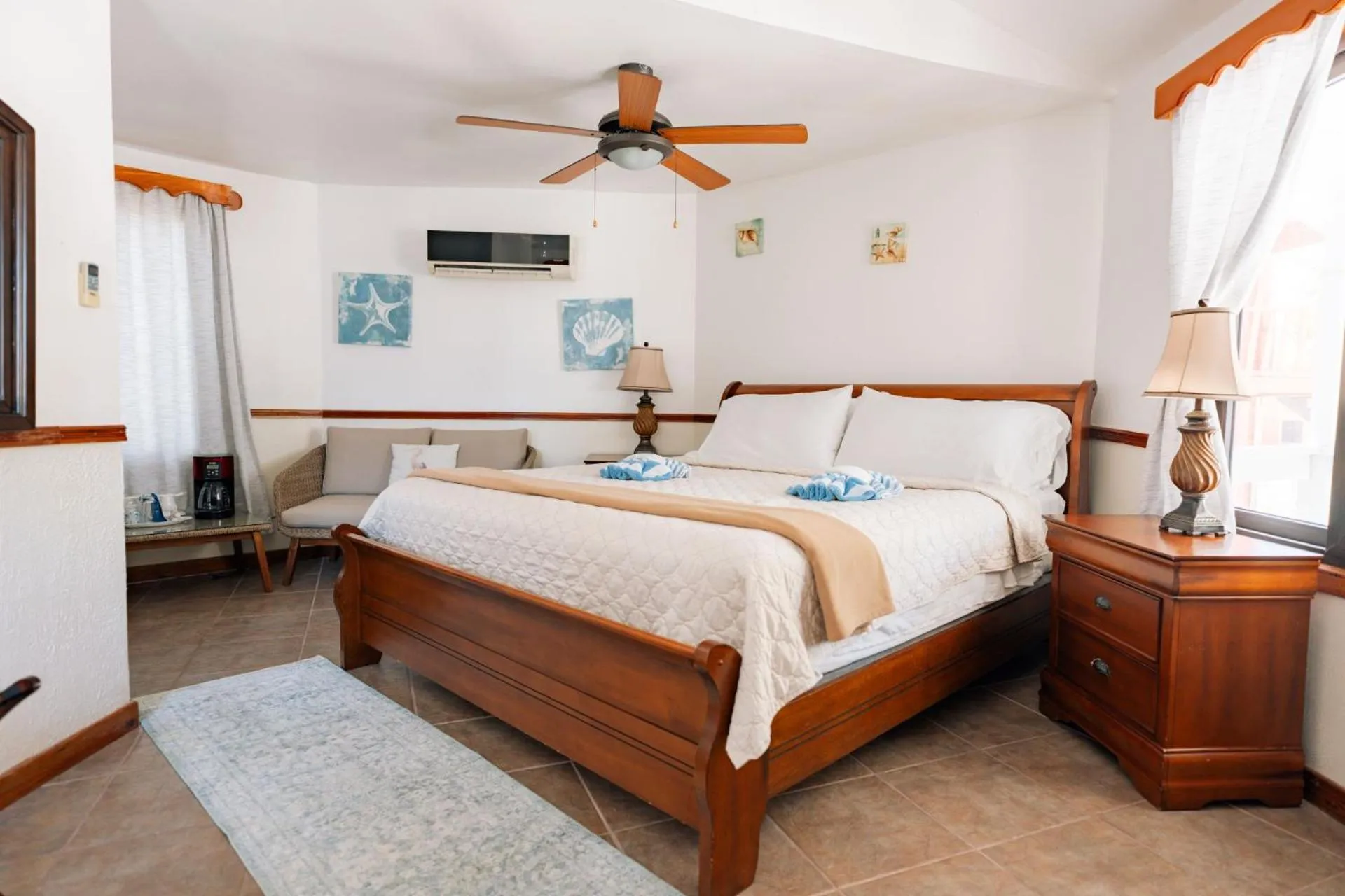 Bed in Blue Marlin Beach Resort