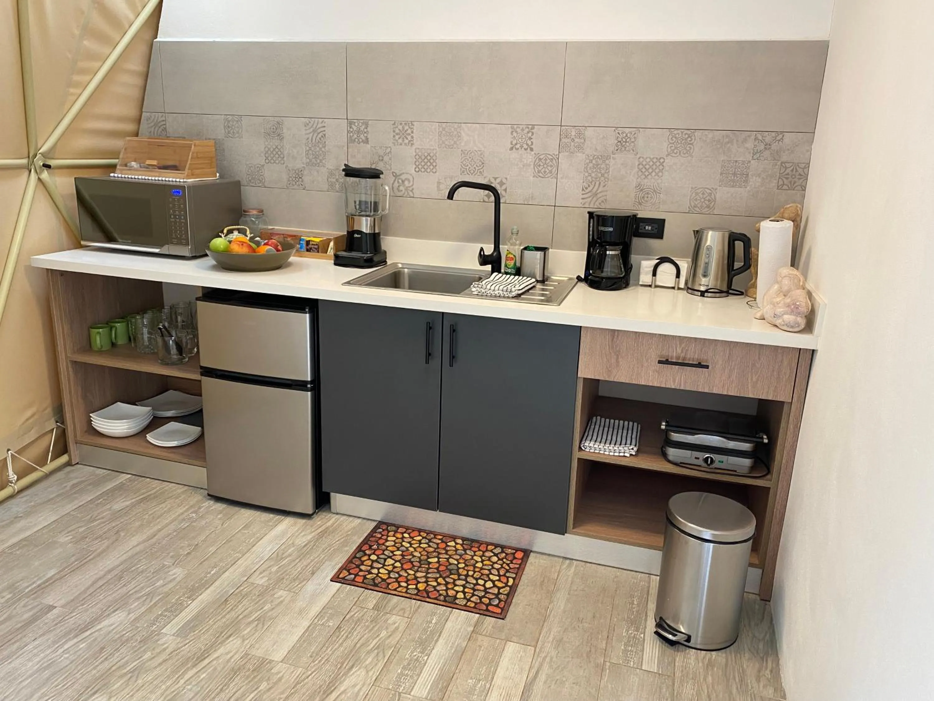 Kitchen or kitchenette in Way To Heaven Glamping