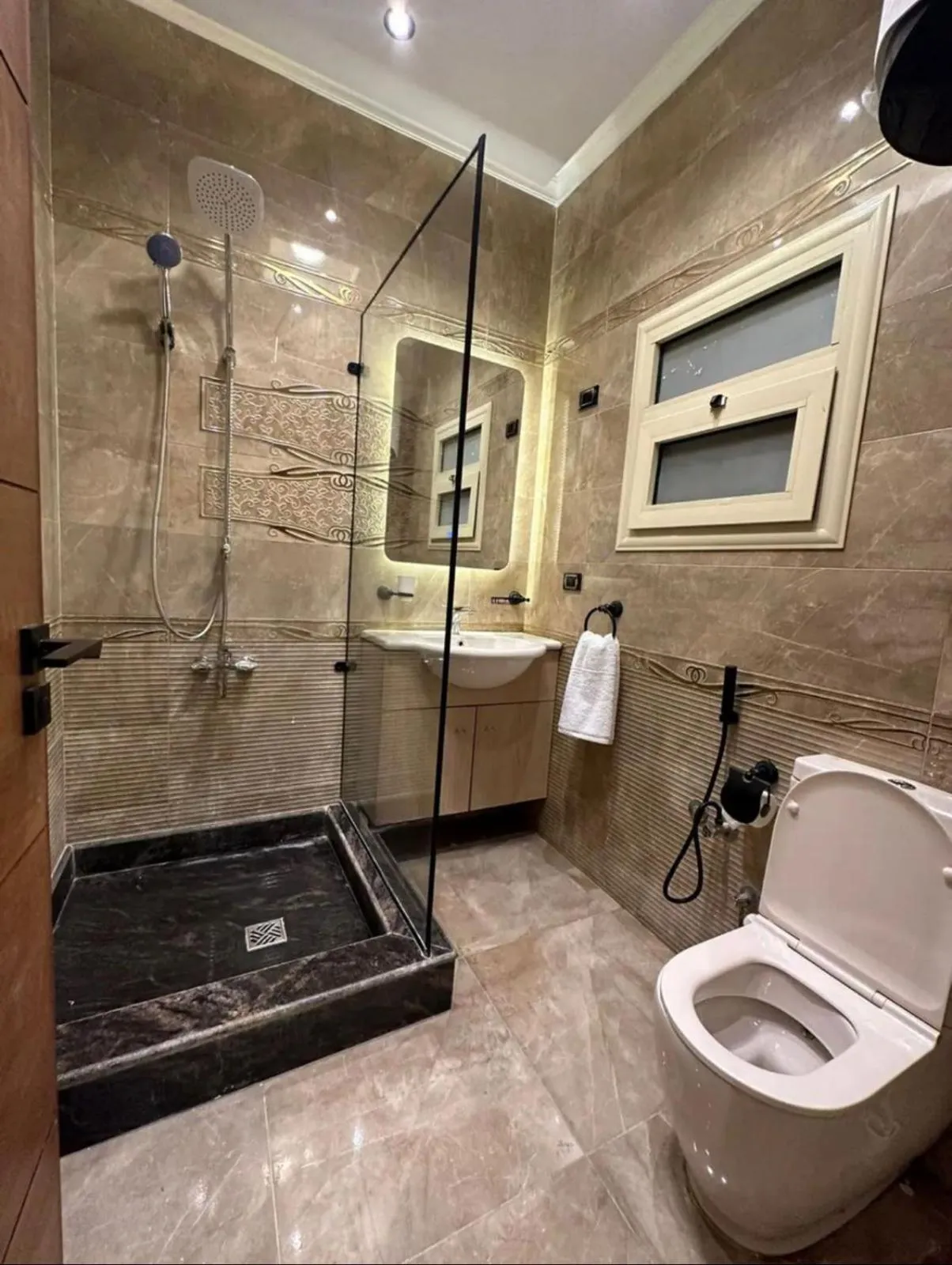 Shower in Elite Boutique Hotel