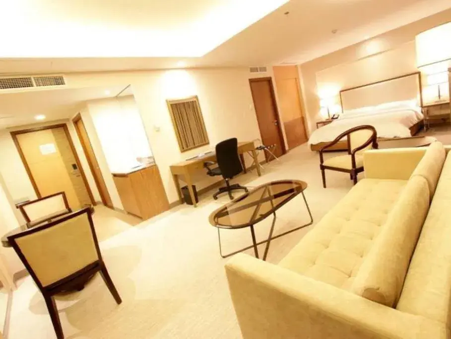 Suite in Garden Orchid Hotel & Resort Corp. Suite in Garden Orchid Hotel & Resort Corp.