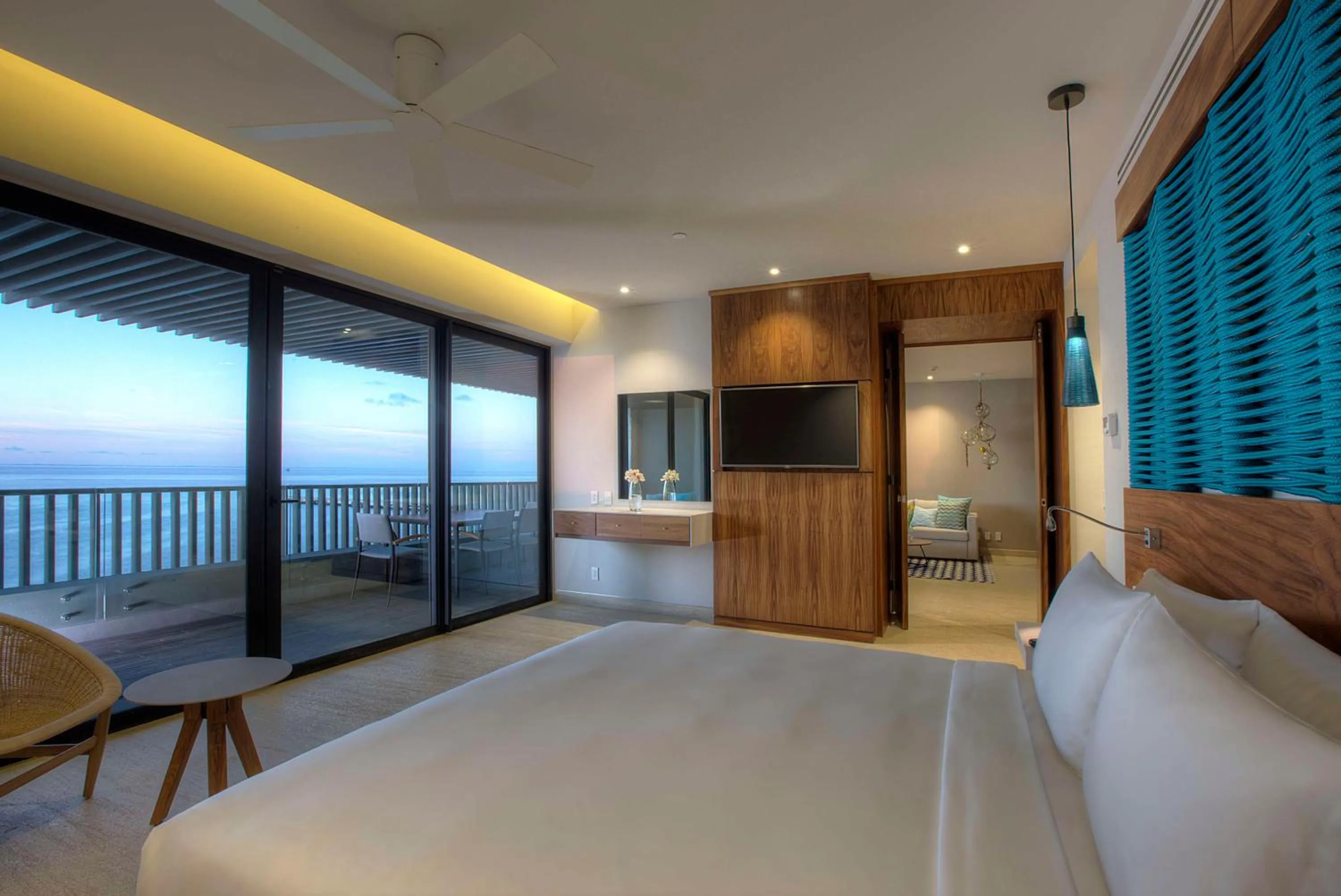 Photo of the whole room, Bed in Grand Hyatt Playa del Carmen Resort