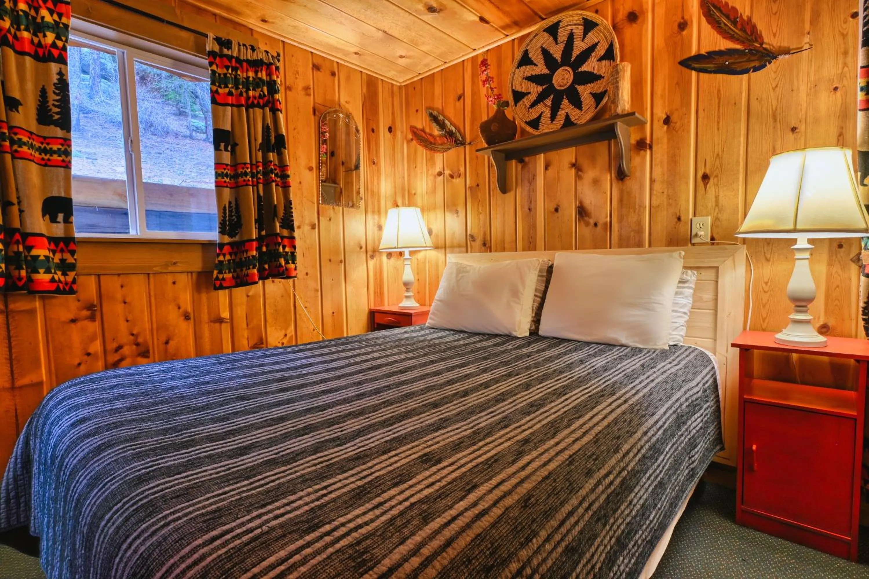 Bed in Pine Haven Resort