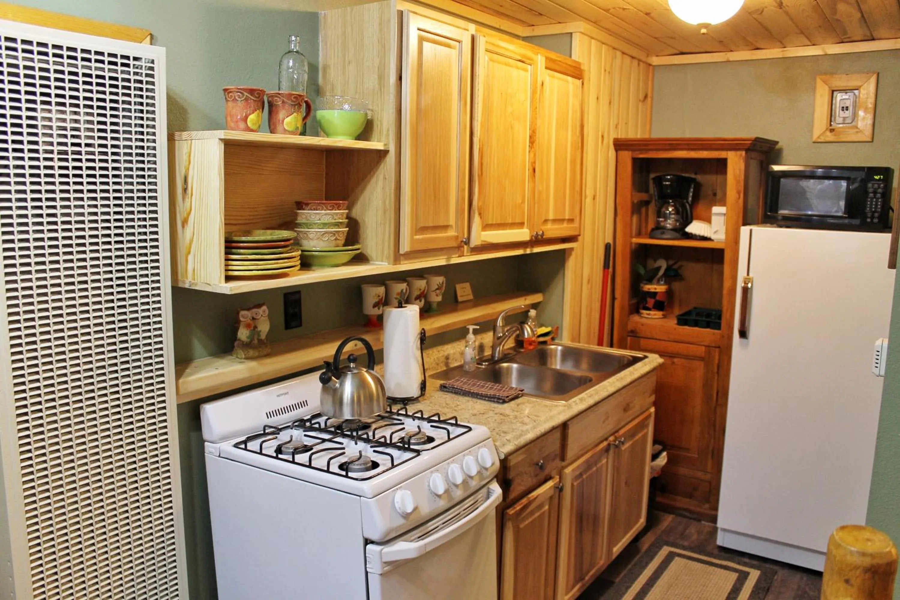 Coffee/tea facilities in Pine Haven Resort