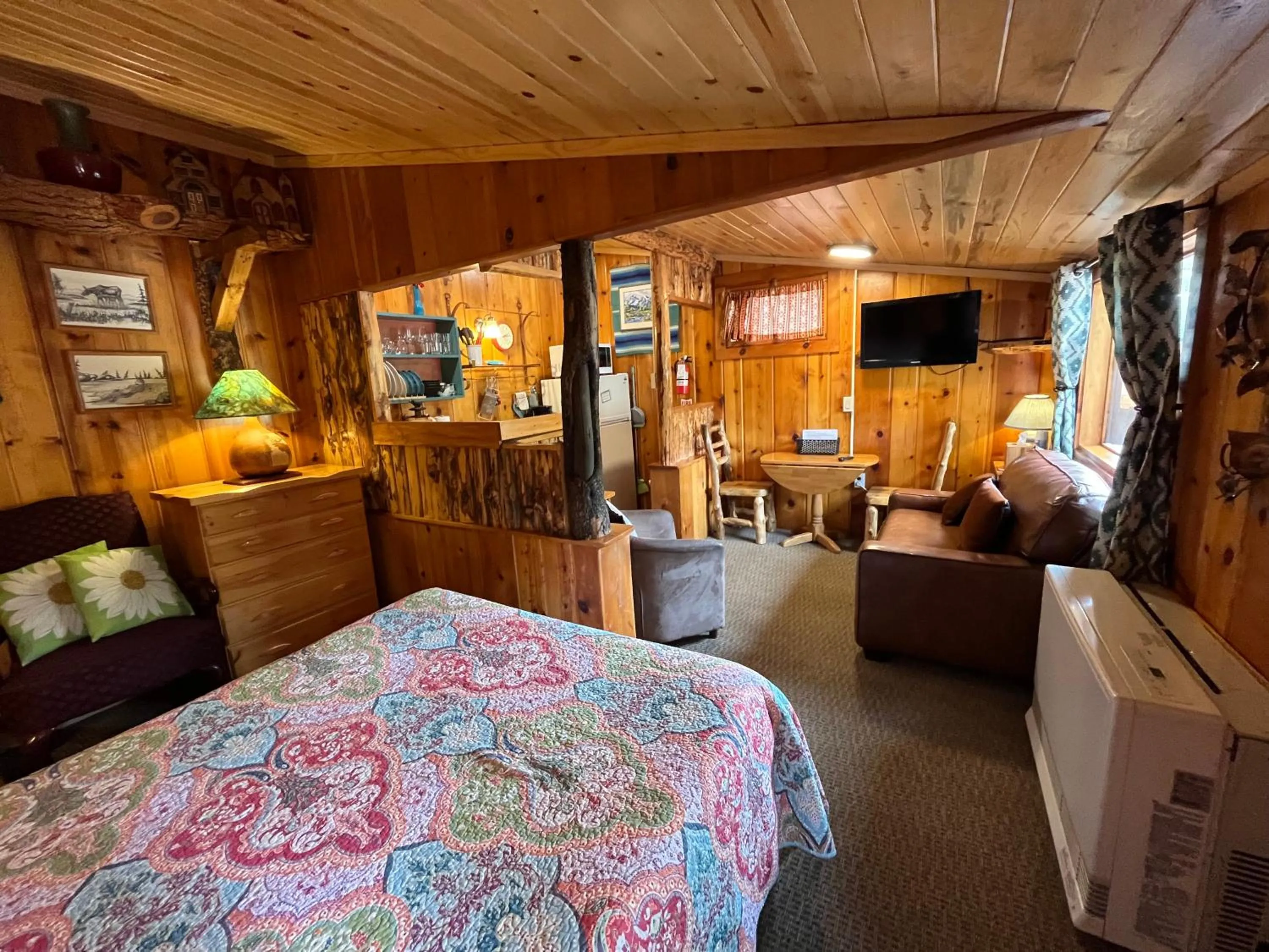 Bed in Pine Haven Resort