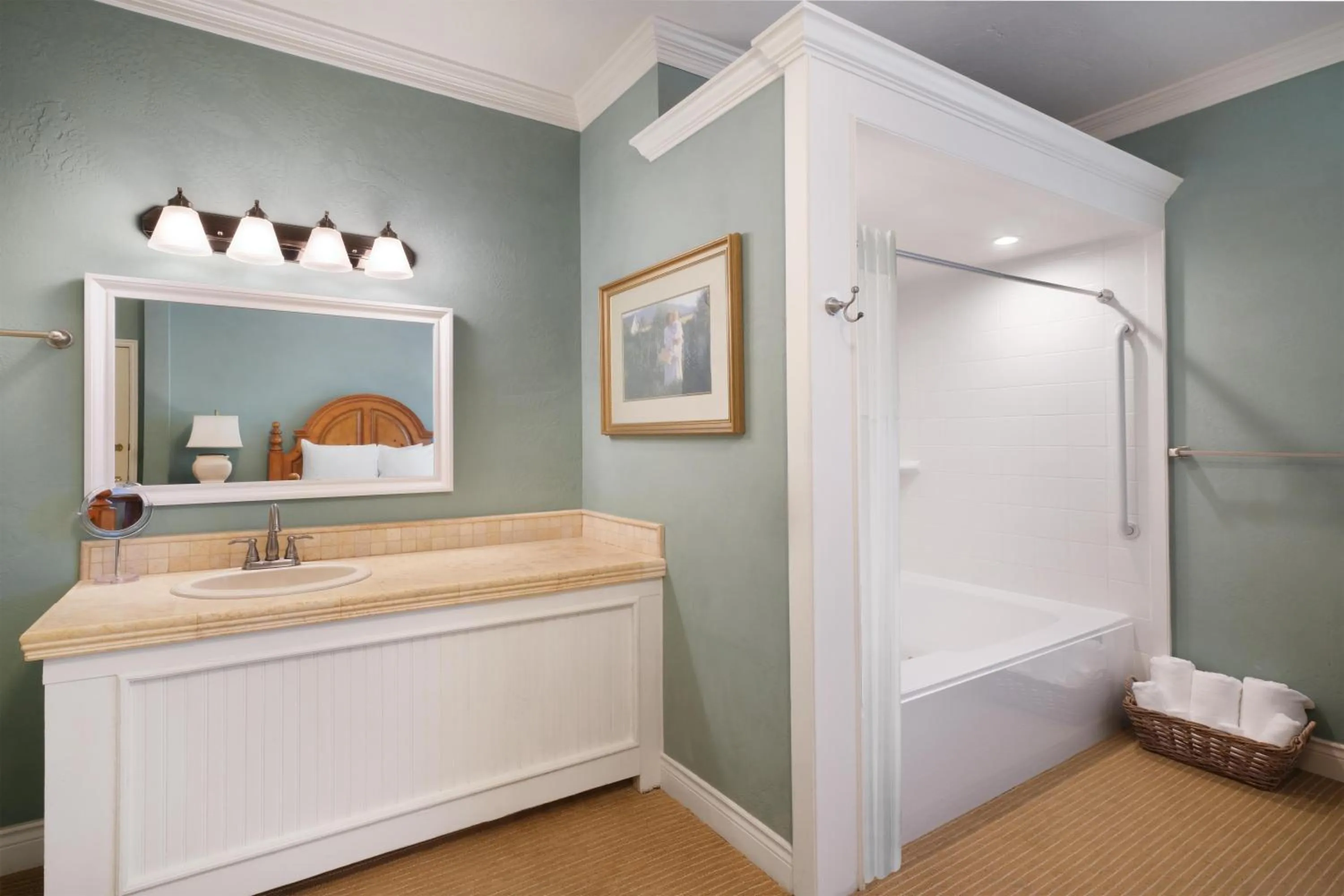 Bathroom in Best Western Grandma's Feather Bed