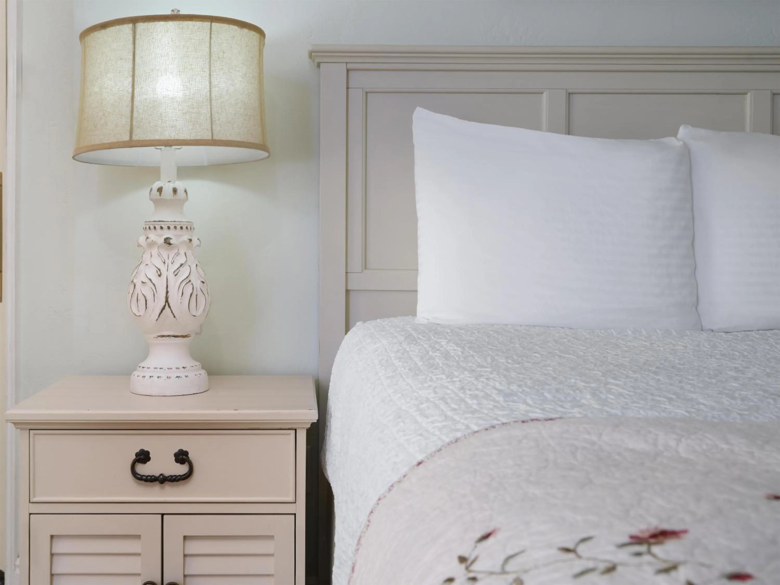 Bedroom, Bed in Best Western Grandma's Feather Bed