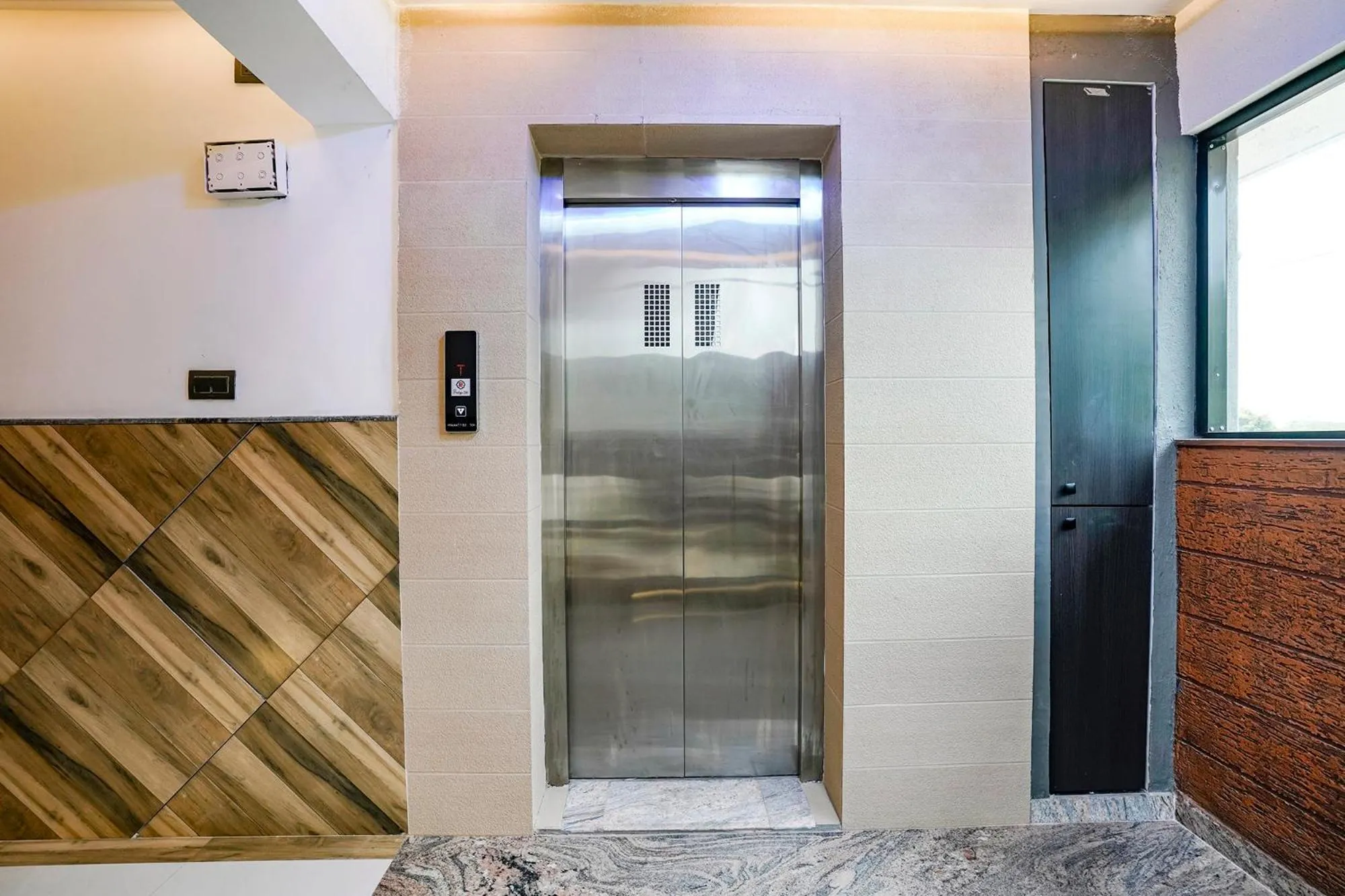 elevator in FabHotel Prestige Elite - Nashik Road