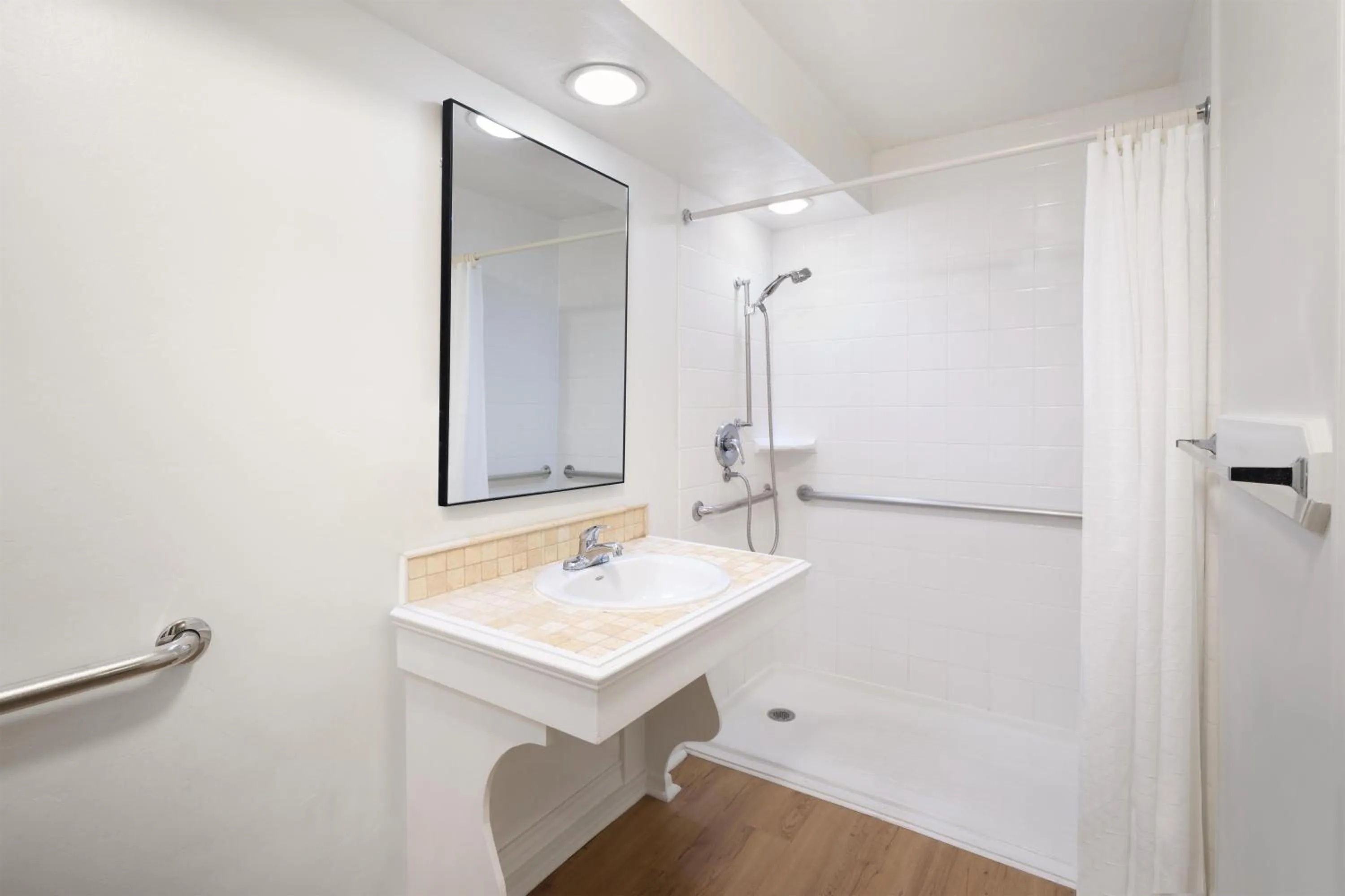 Bathroom in Best Western Country Lane Inn