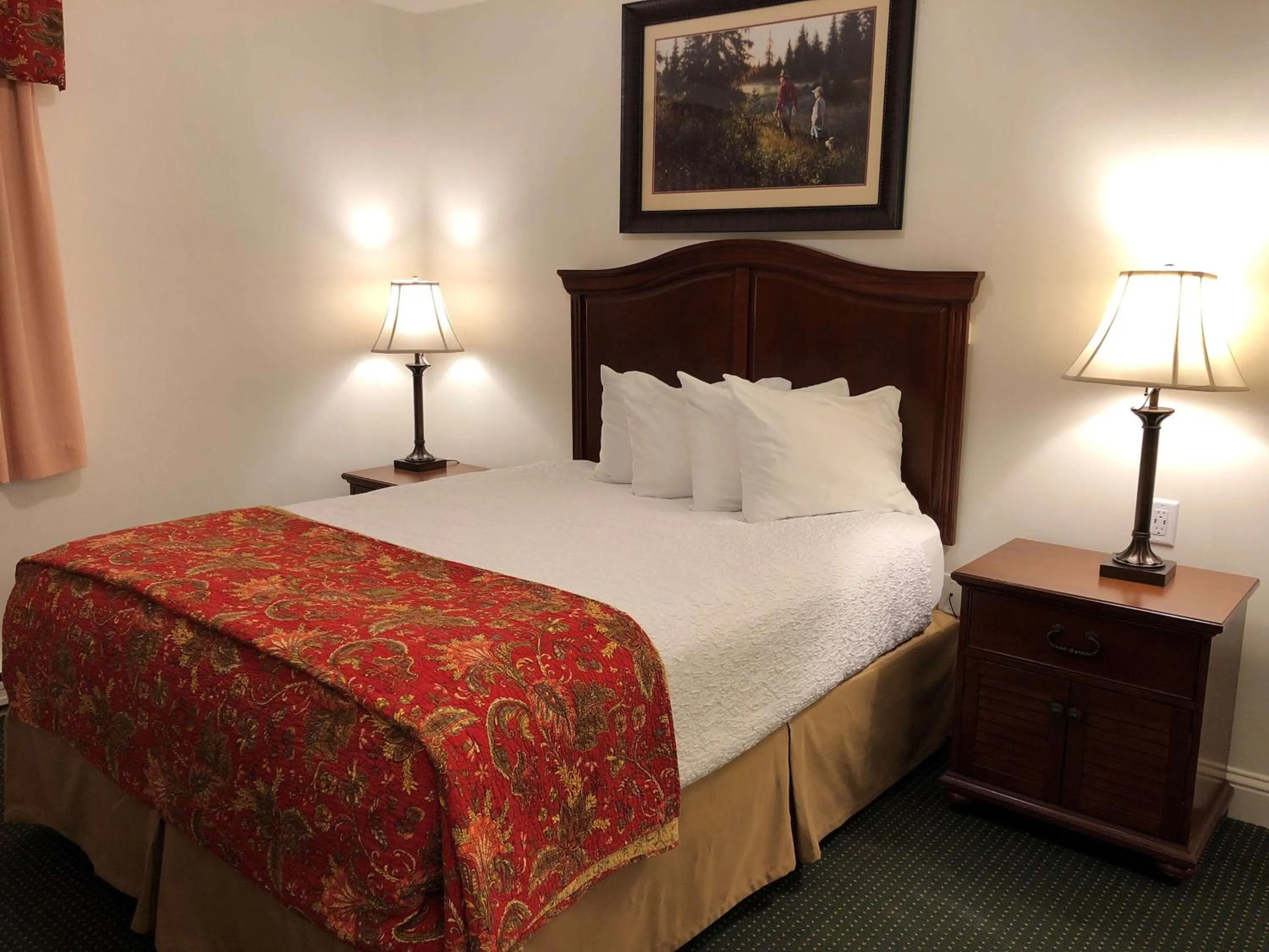 Queen Suite - Non Smoking in Best Western Country Lane Inn