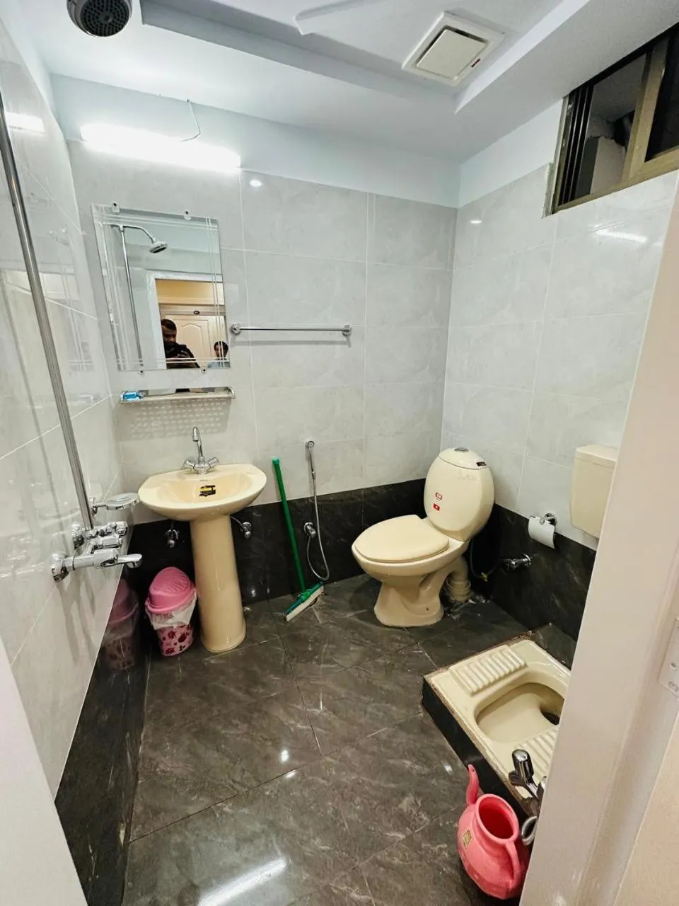 Toilet in Moven Inn Hotel Islamabad