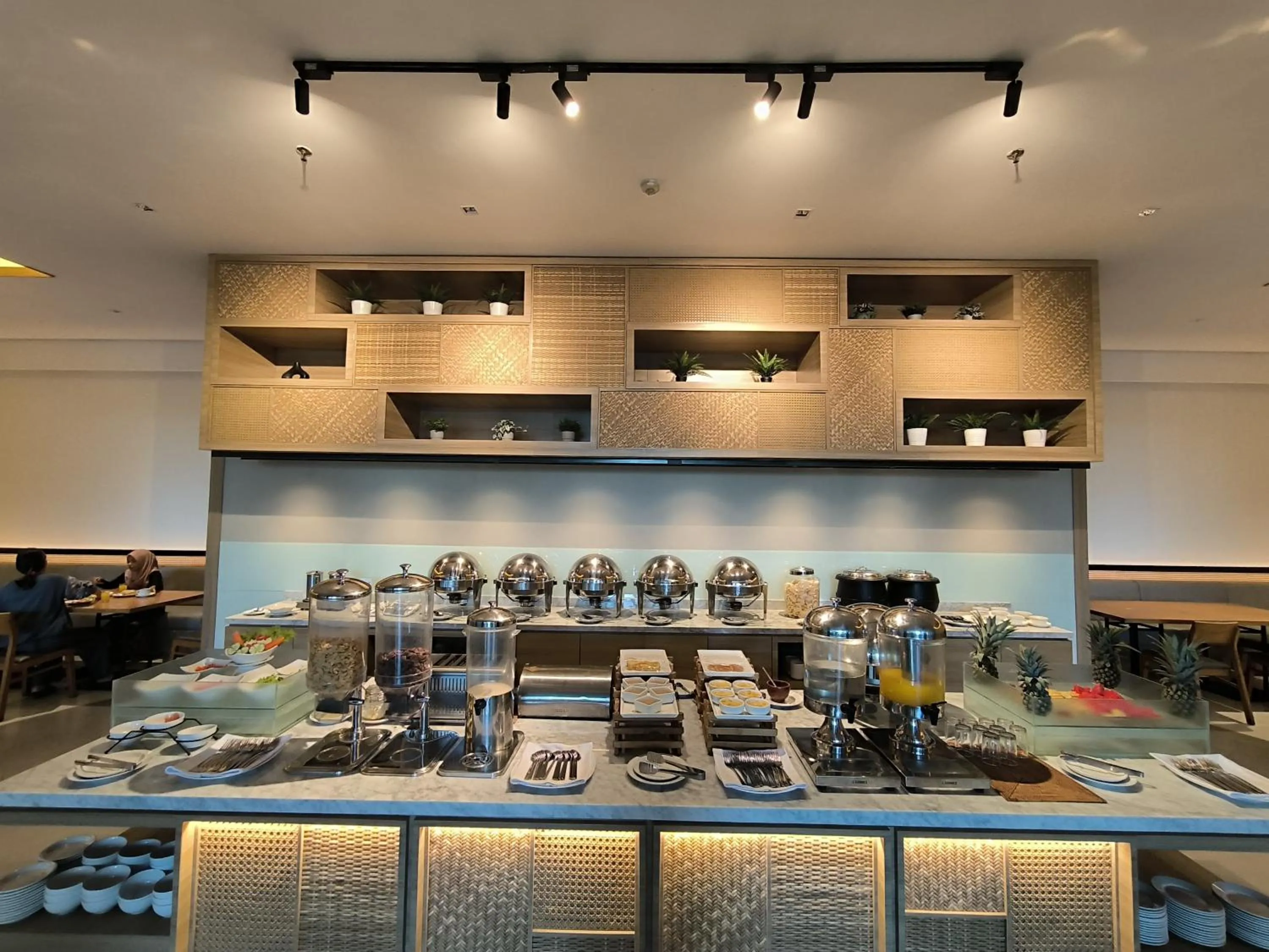 Restaurant/places to eat in ILLIRA Lite Praya Lombok