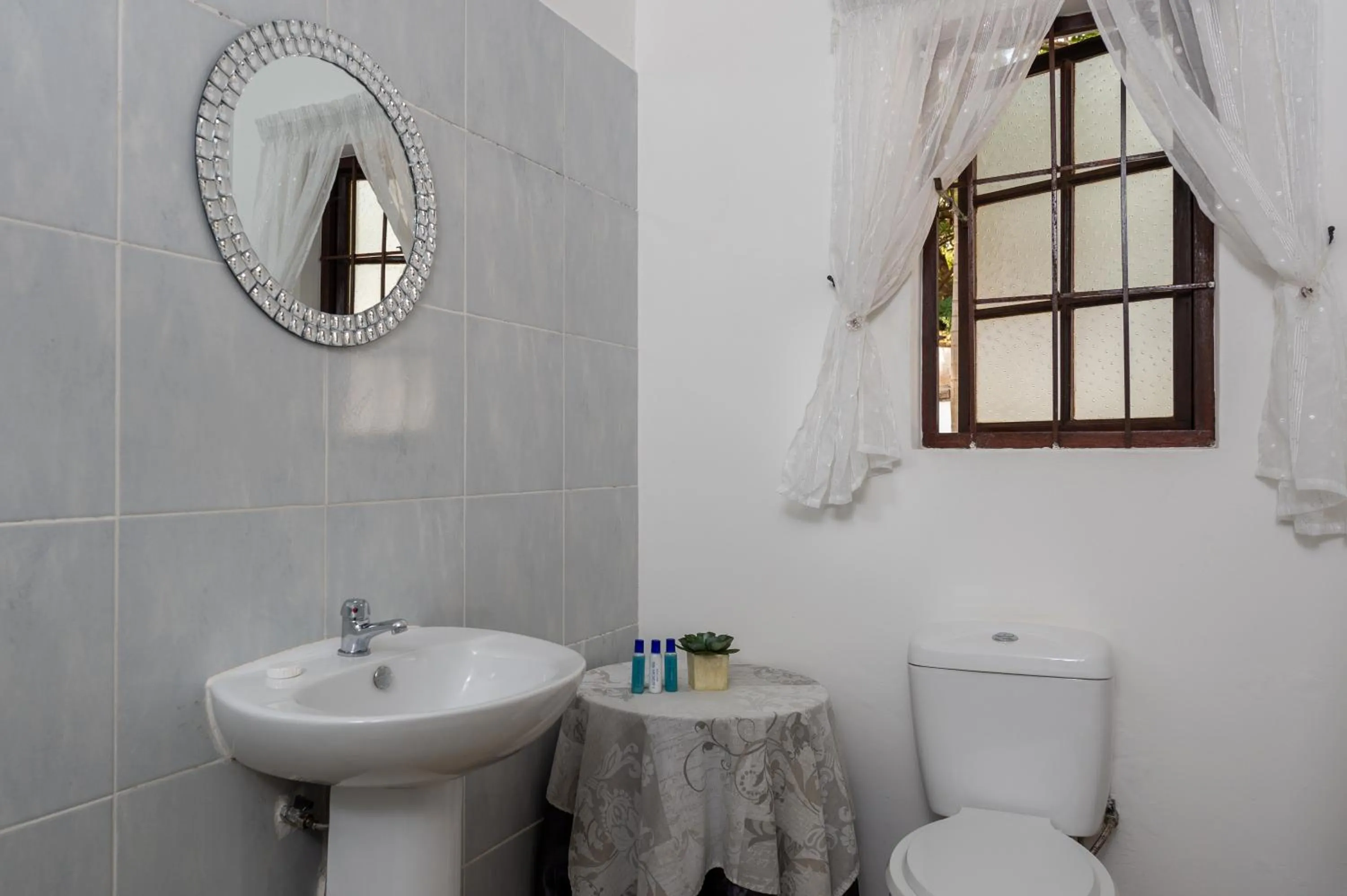 Bathroom in Zesty Guesthouse