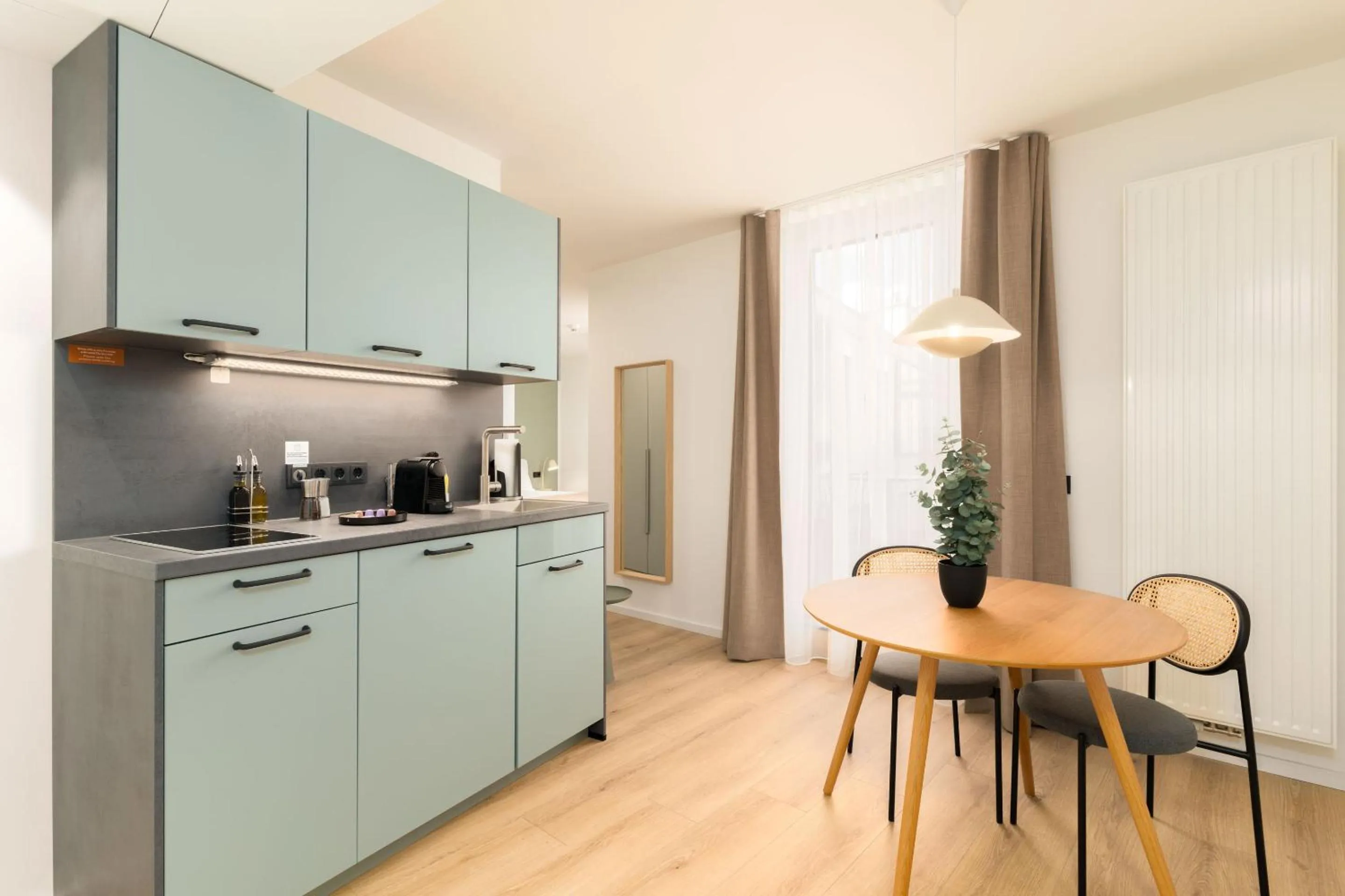 Kitchen or kitchenette in Limehome Vienna Favoritenstr