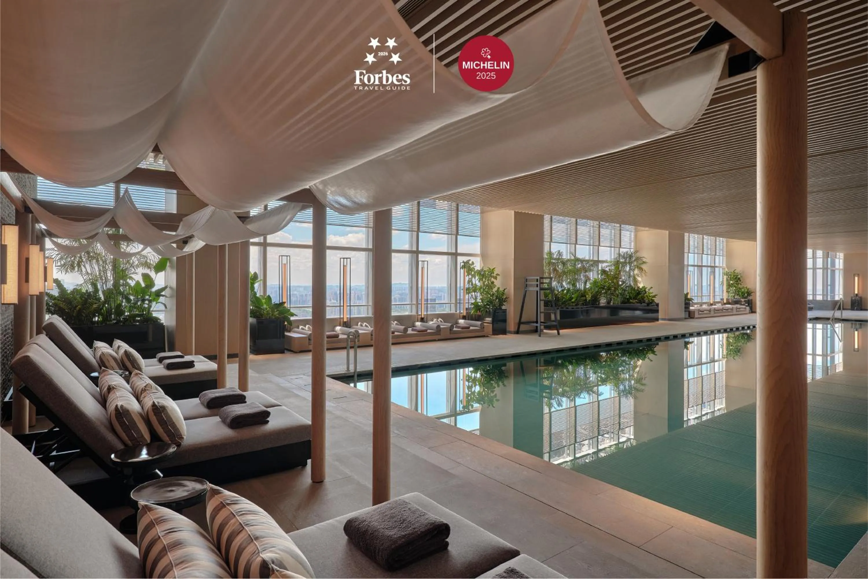 Swimming pool in Park Hyatt Changsha