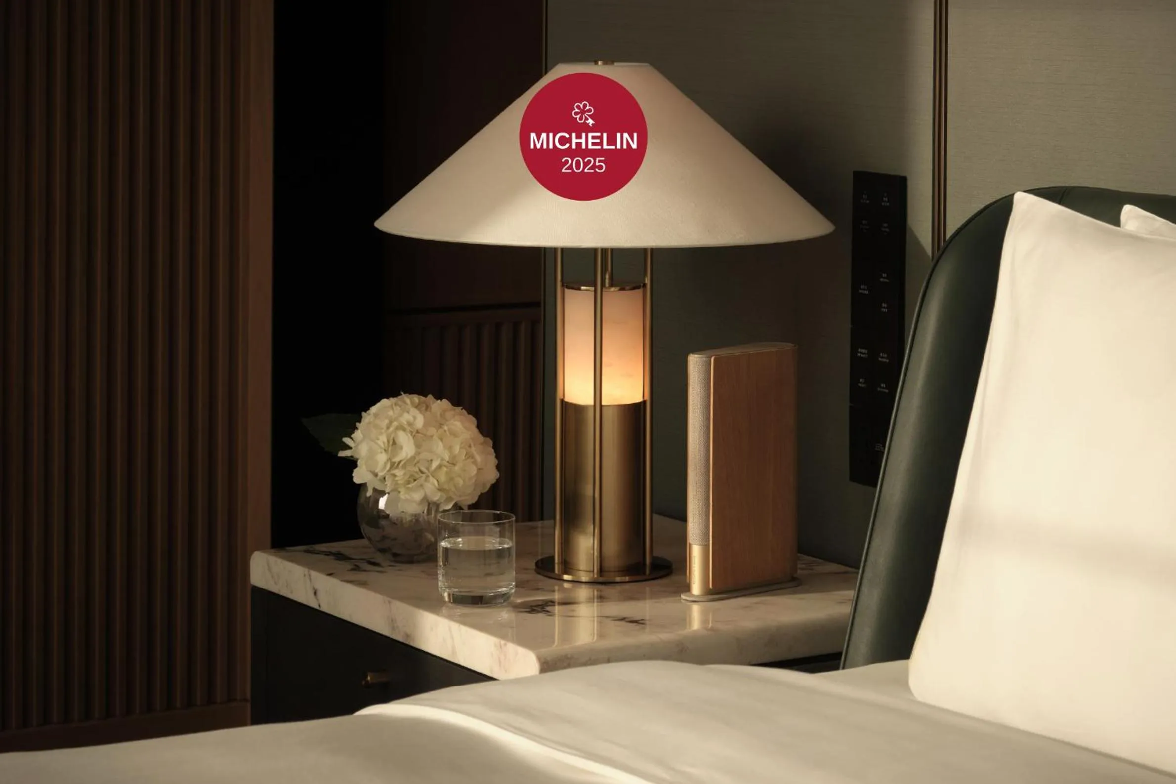 Decorative detail, Bed in Park Hyatt Changsha