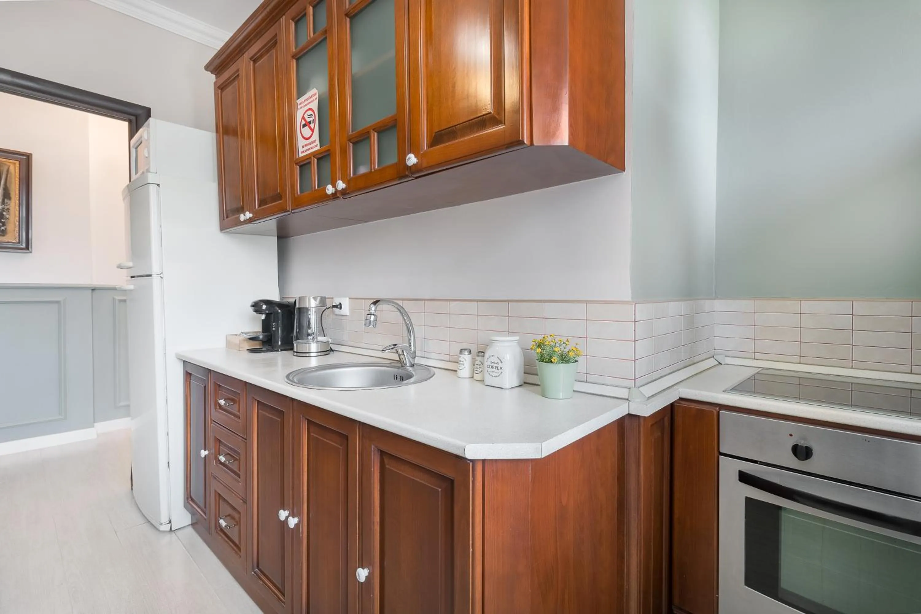 Coffee/tea facilities in Moonlight Central Apartments