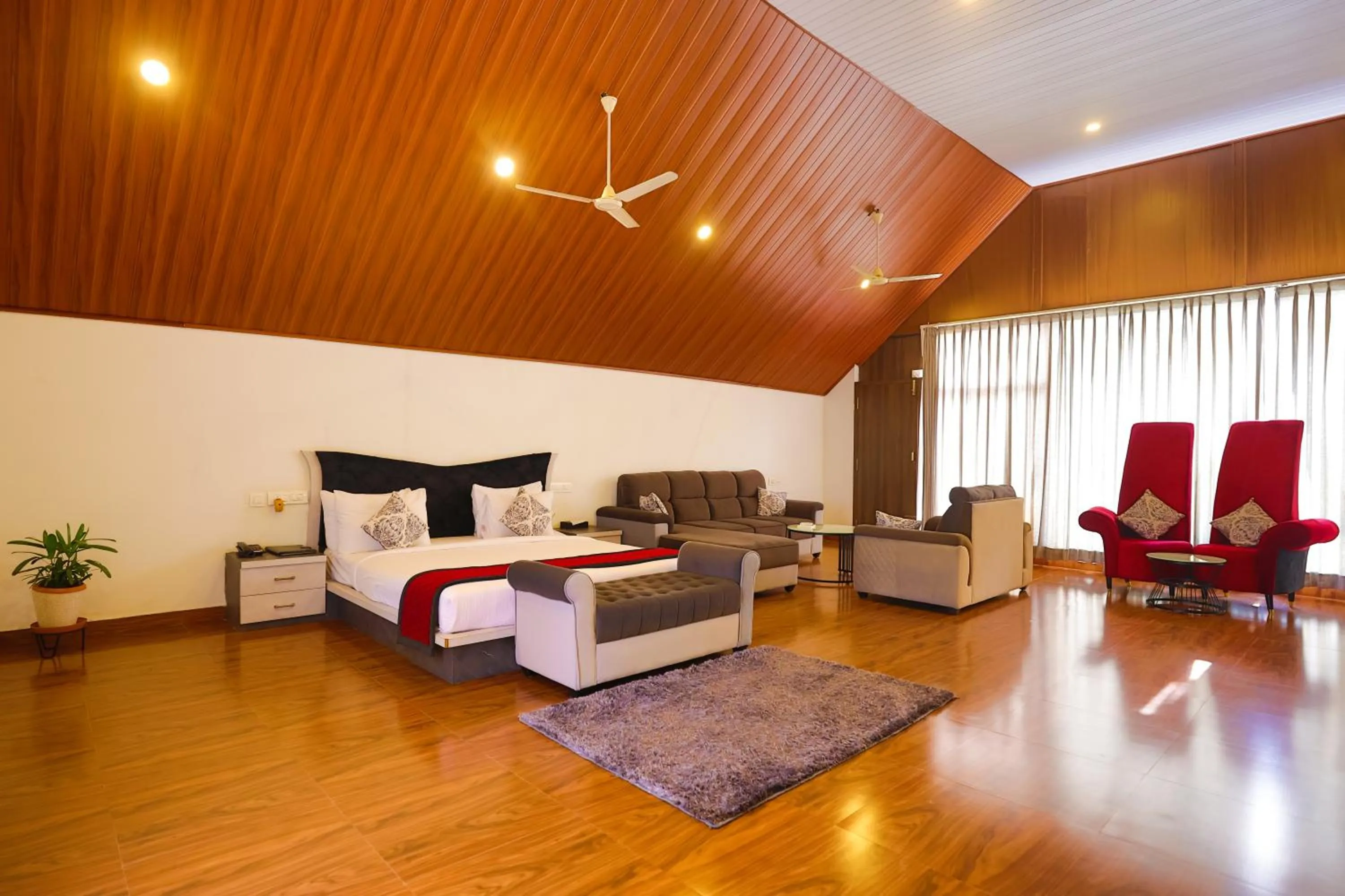 Bedroom, Bed in The Grand Retreat - Chikmagalur