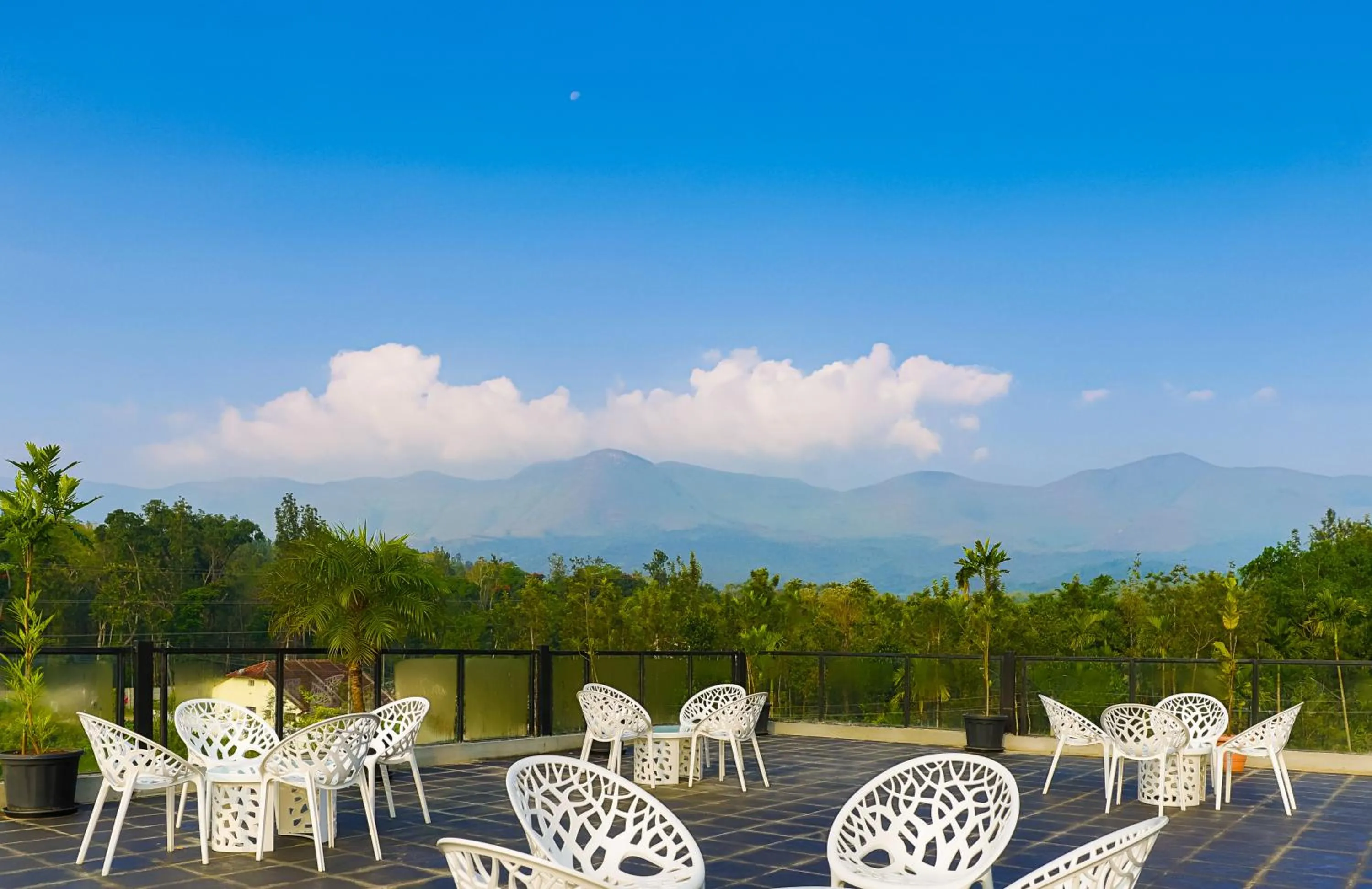 Restaurant/places to eat in The Grand Retreat - Chikmagalur