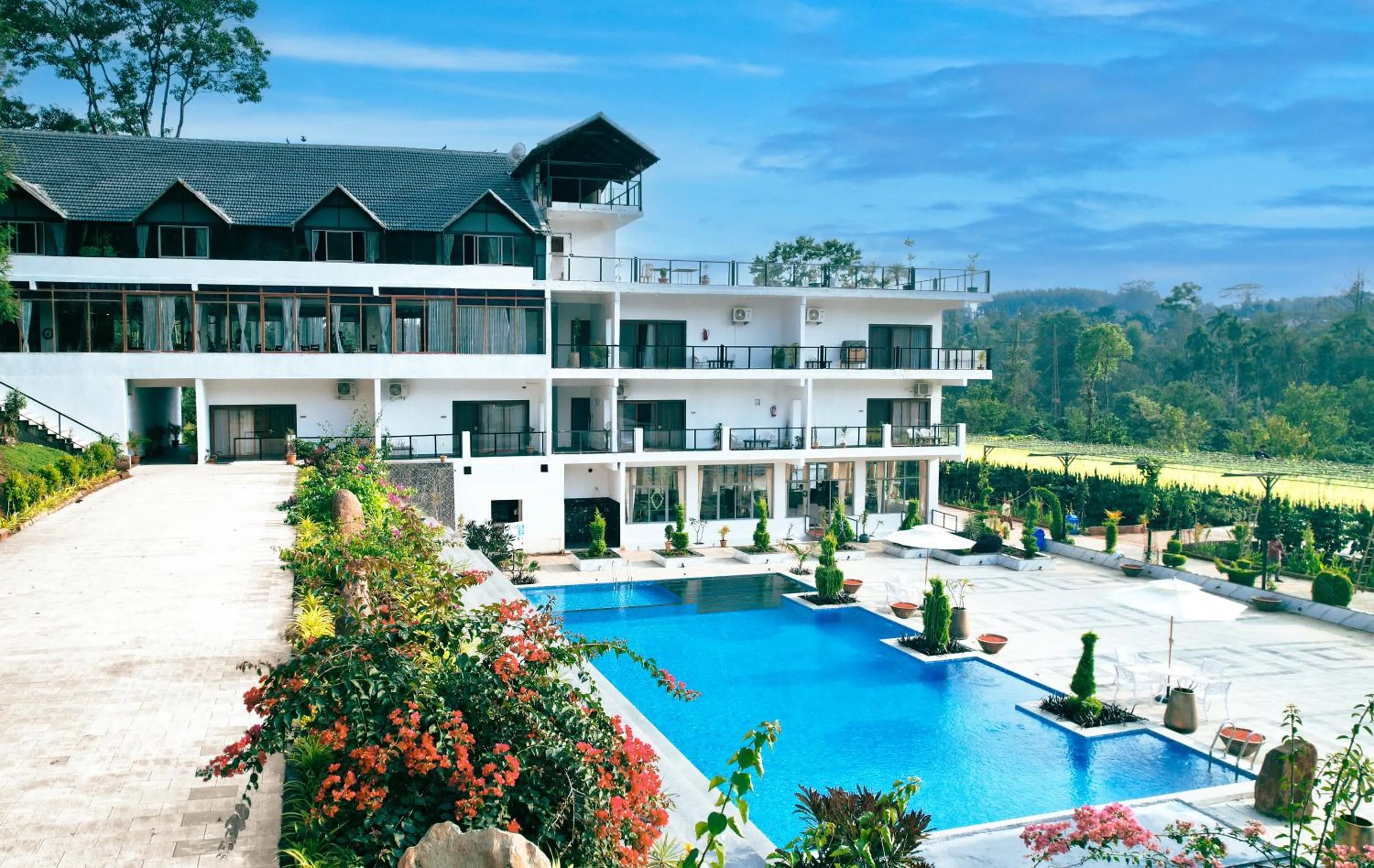 Swimming pool in The Grand Retreat - Chikmagalur