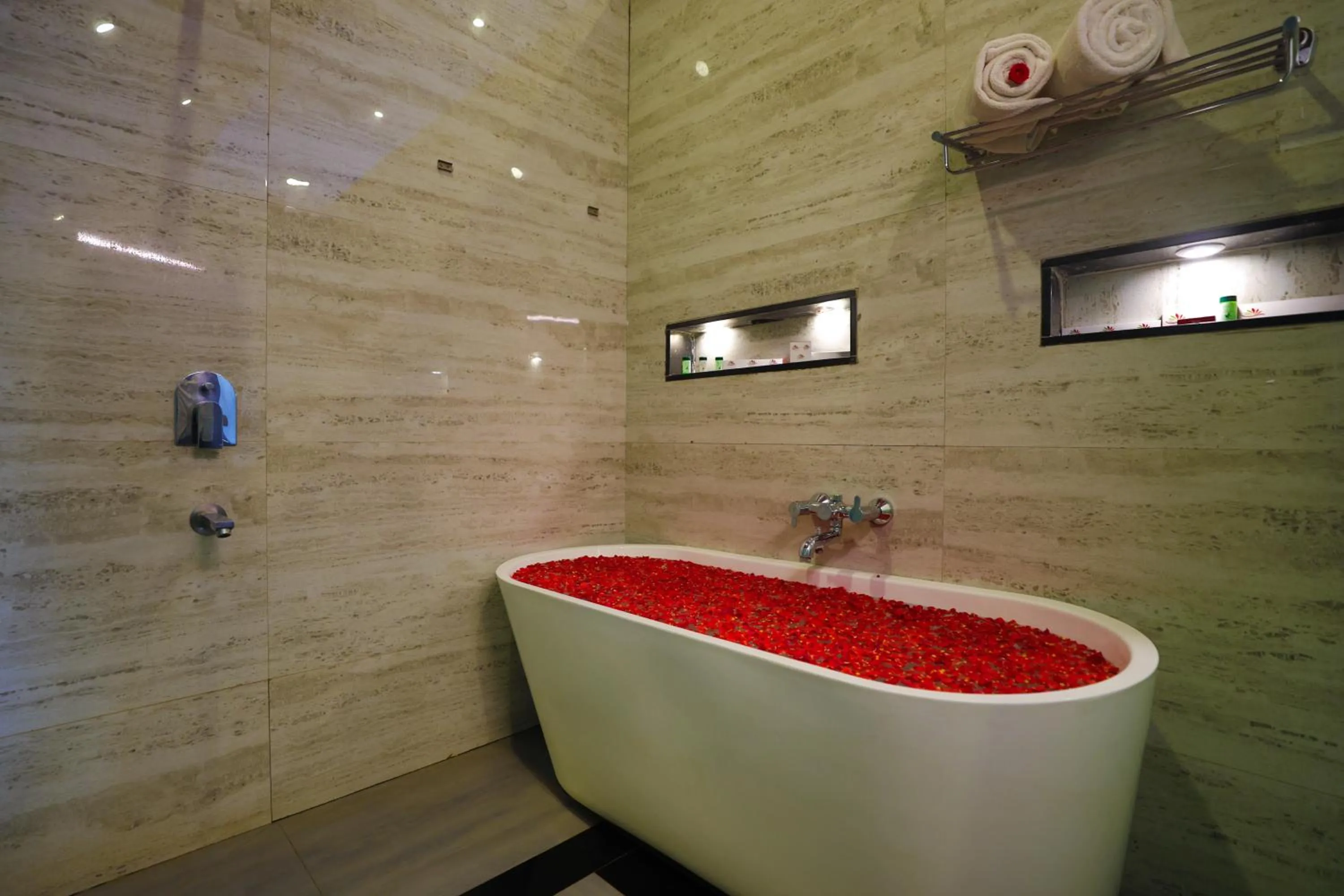 Bath in The Grand Retreat - Chikmagalur