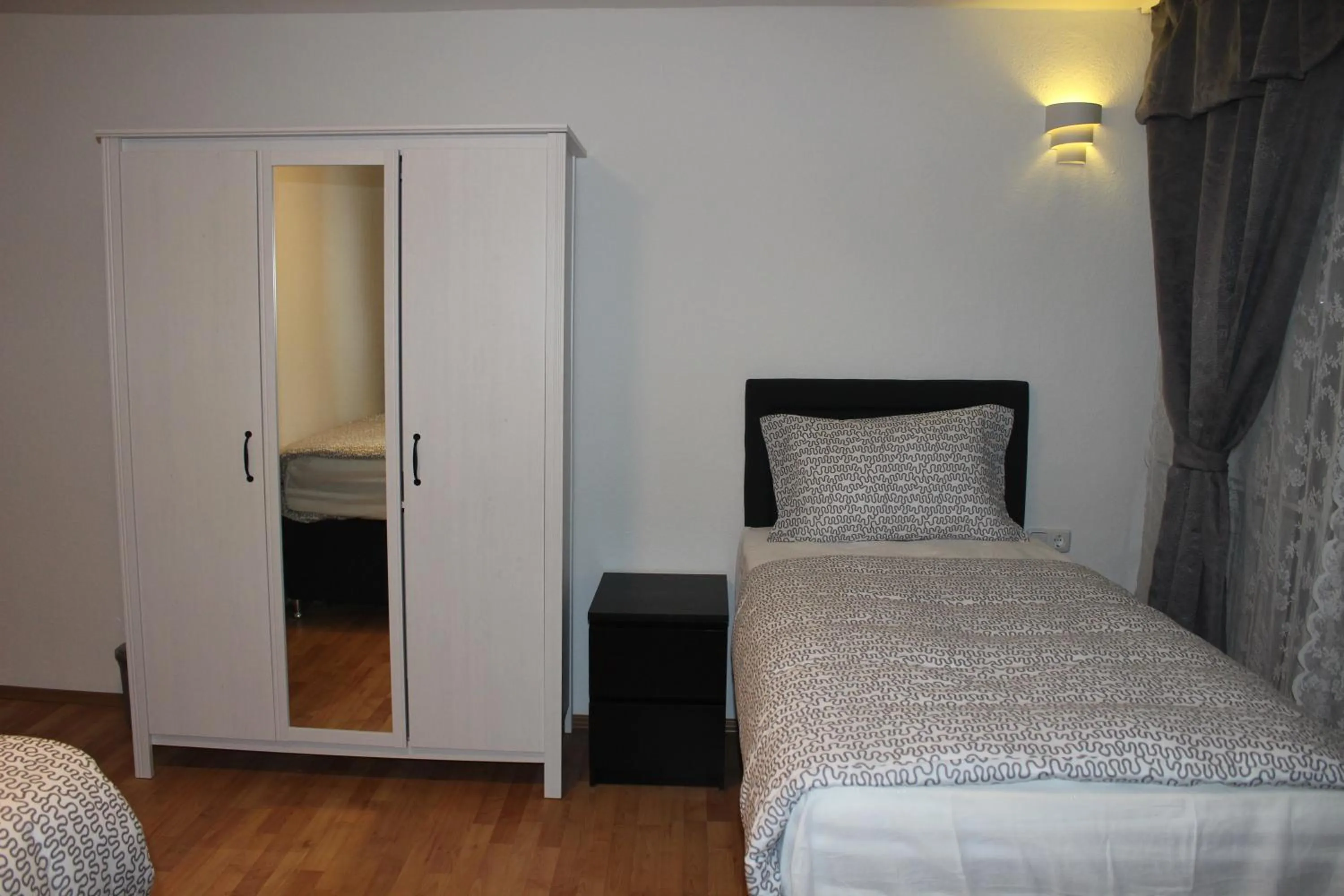 Bed in Hotel Garni Emir