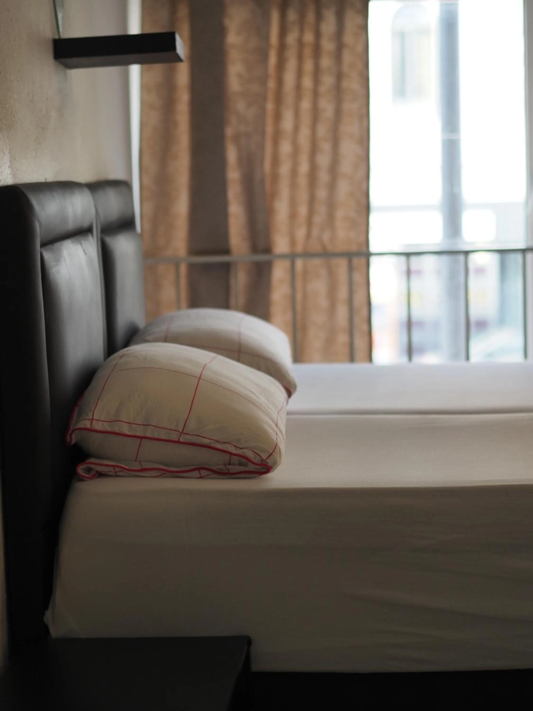 Bed in Hotel Garni Emir