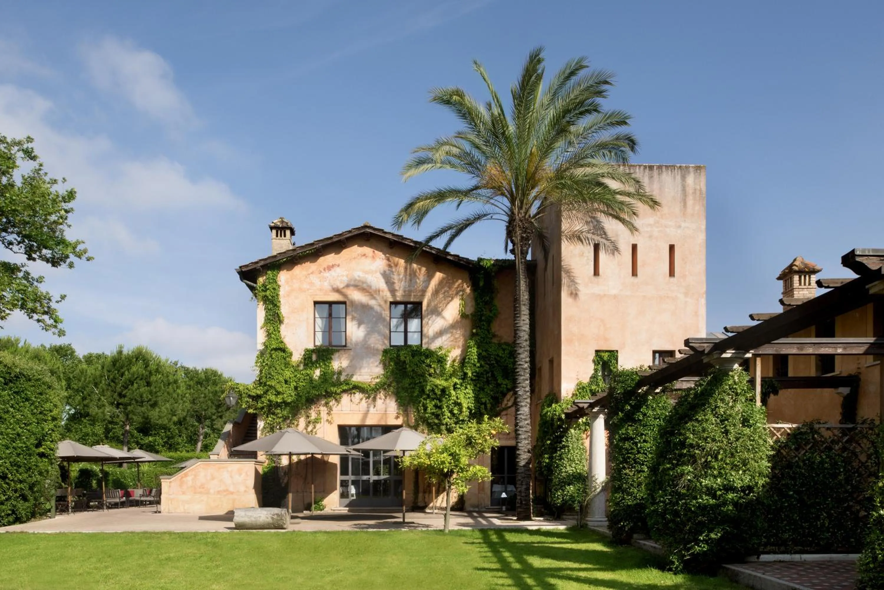 Property building in QC Grand Hotel Roma