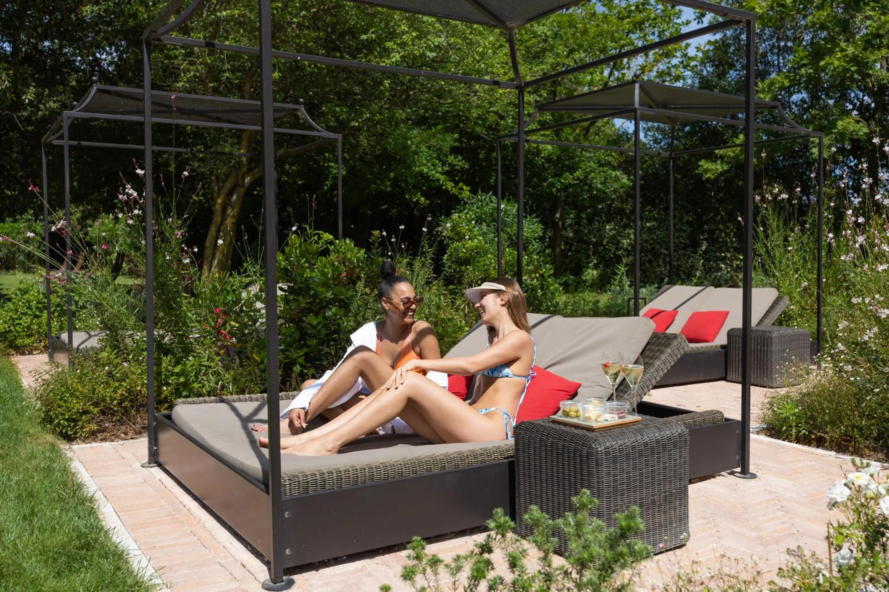 Swimming pool in QC Grand Hotel Roma