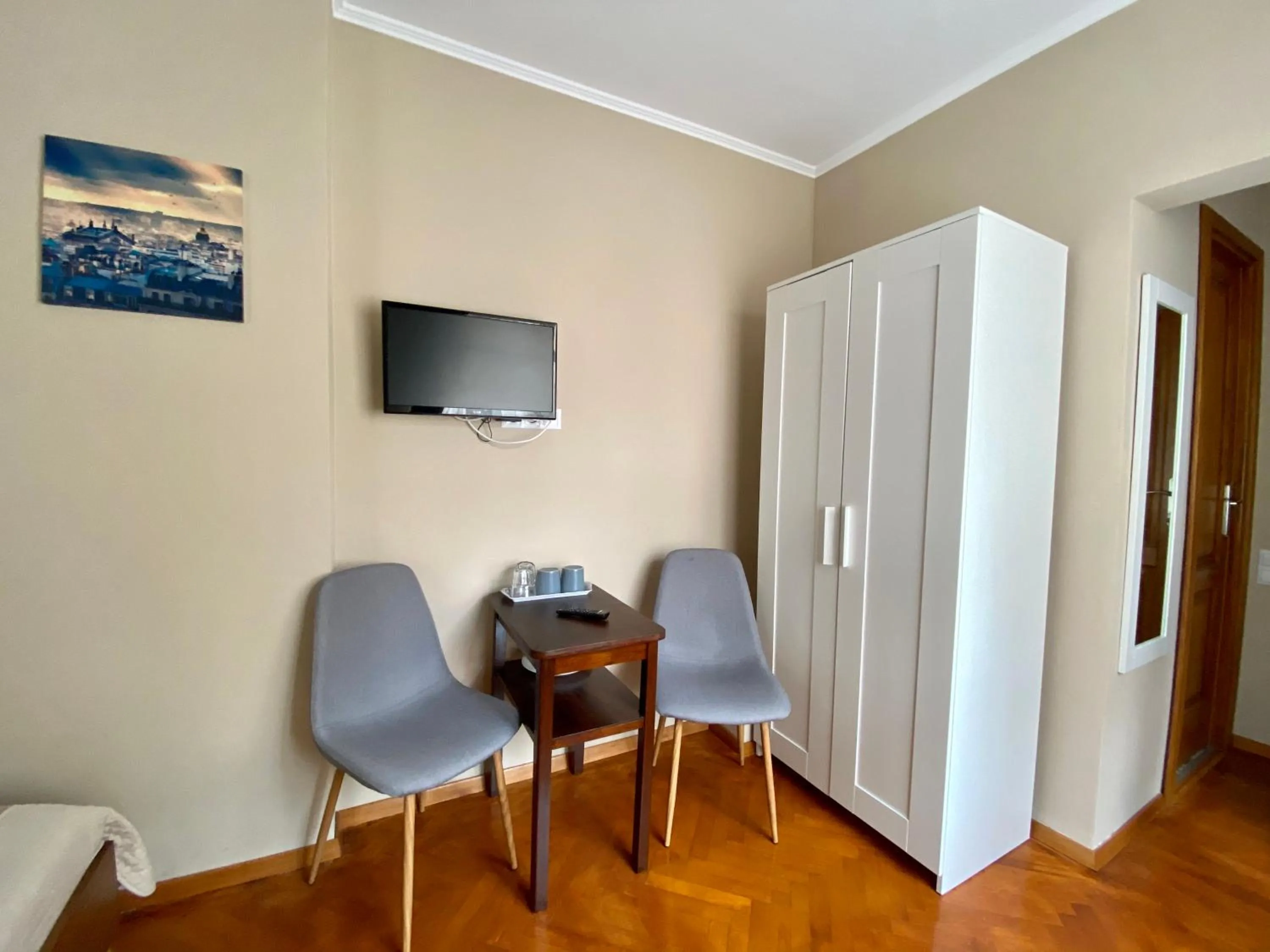 Dining area in Johann Gott Suite