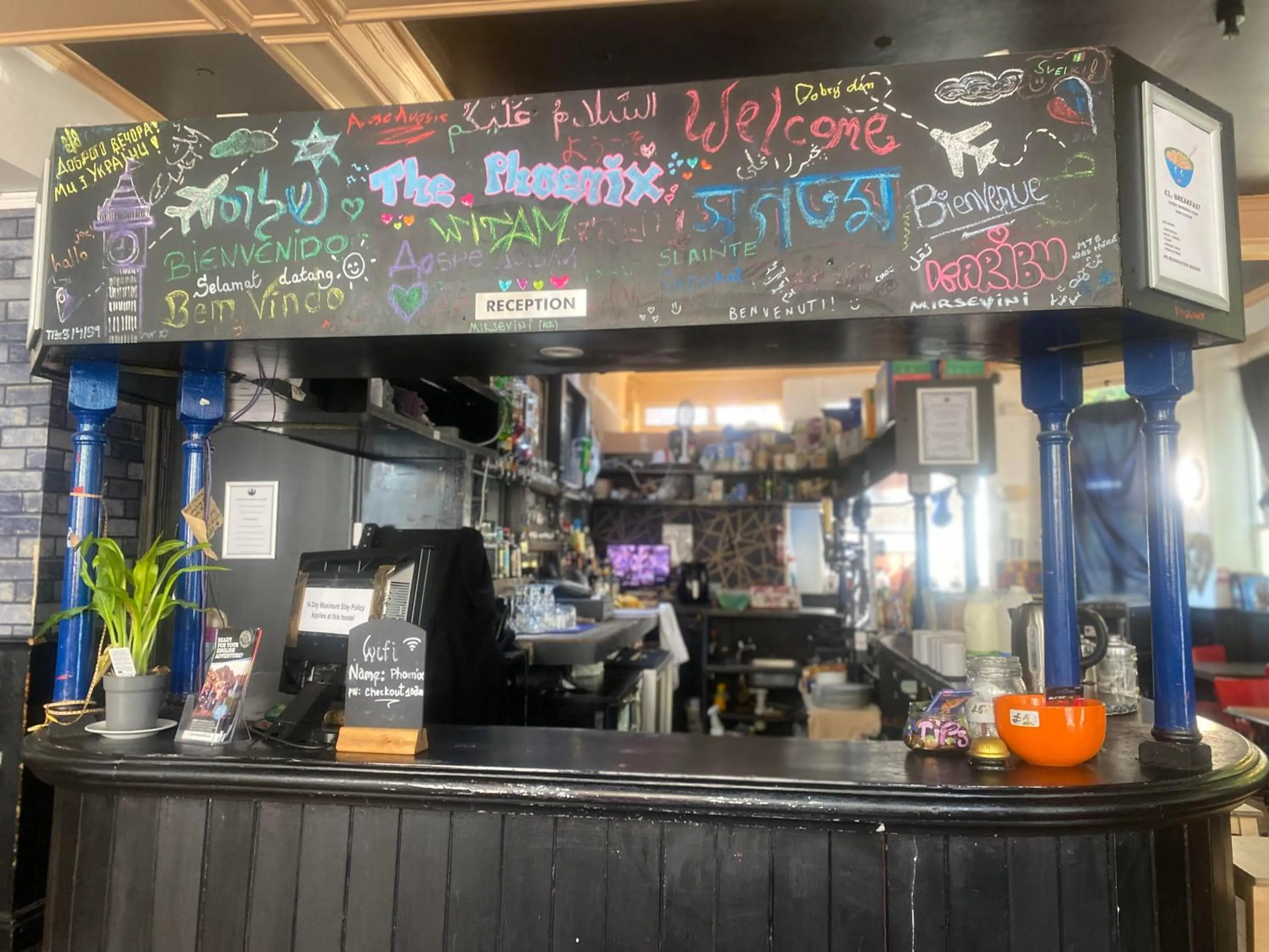 Lounge or bar in The Phoenix Hostel Paddington