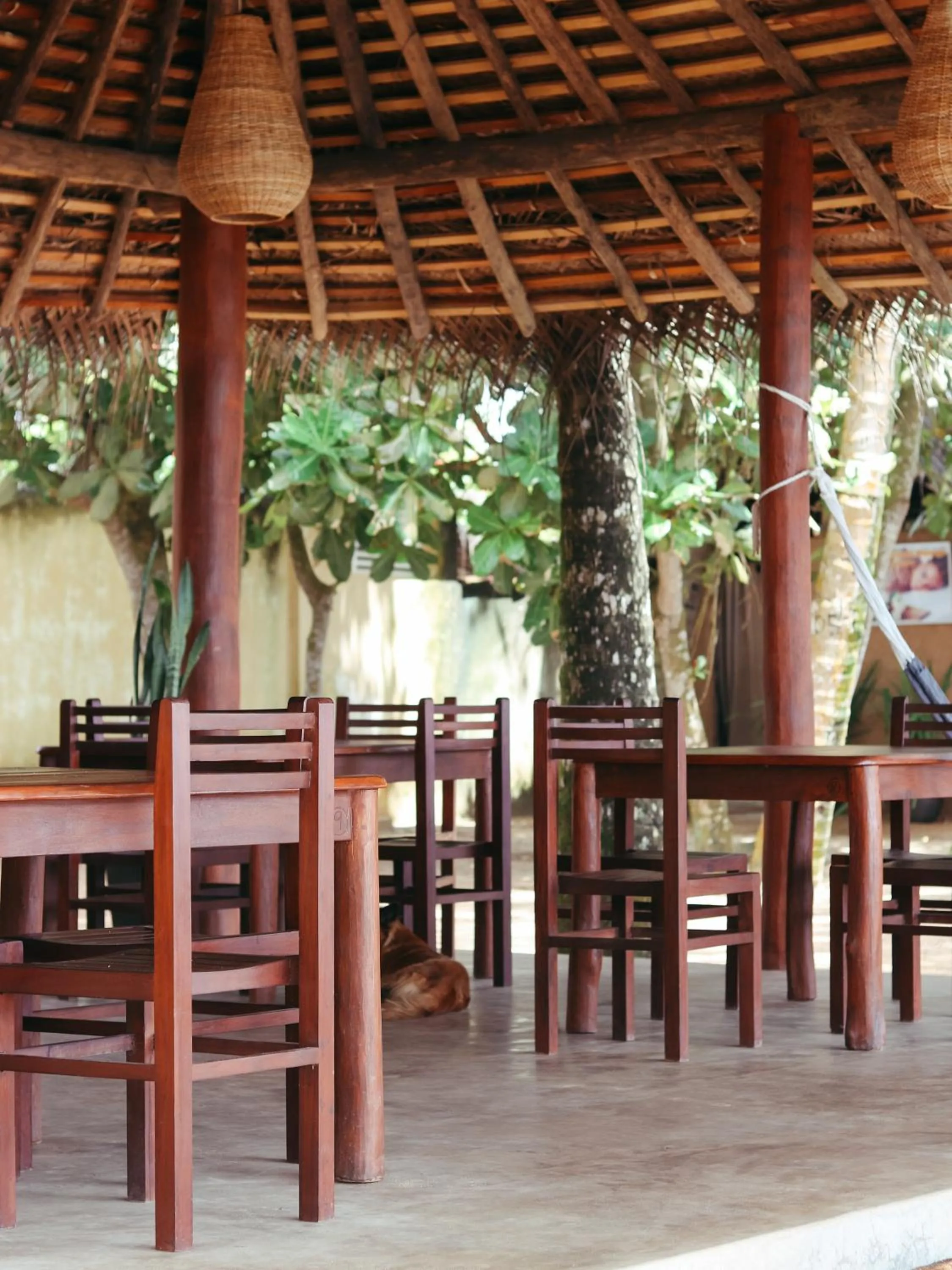 Restaurant/places to eat in Galawatta Beach Resort