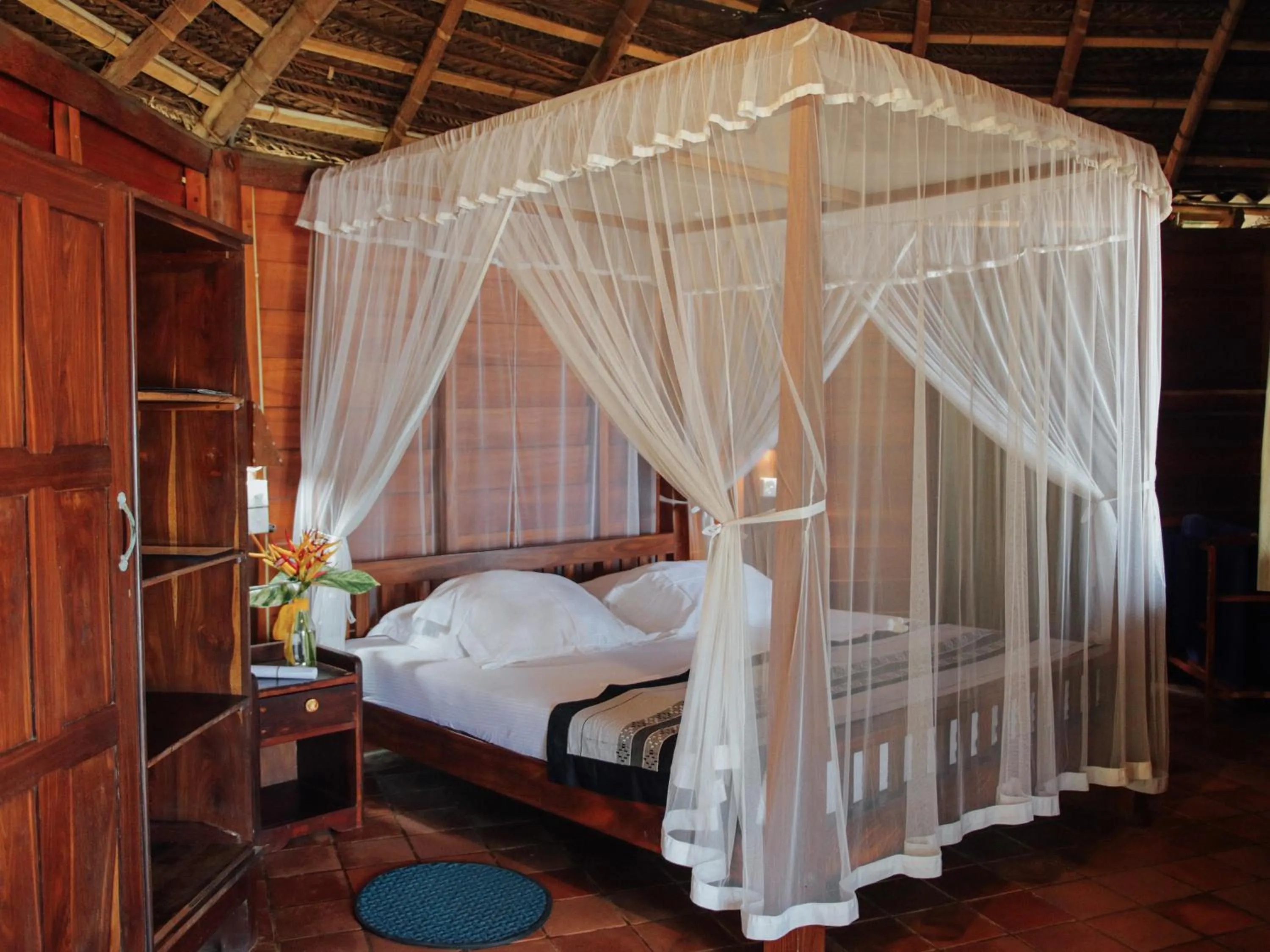 Bed in Galawatta Beach Resort