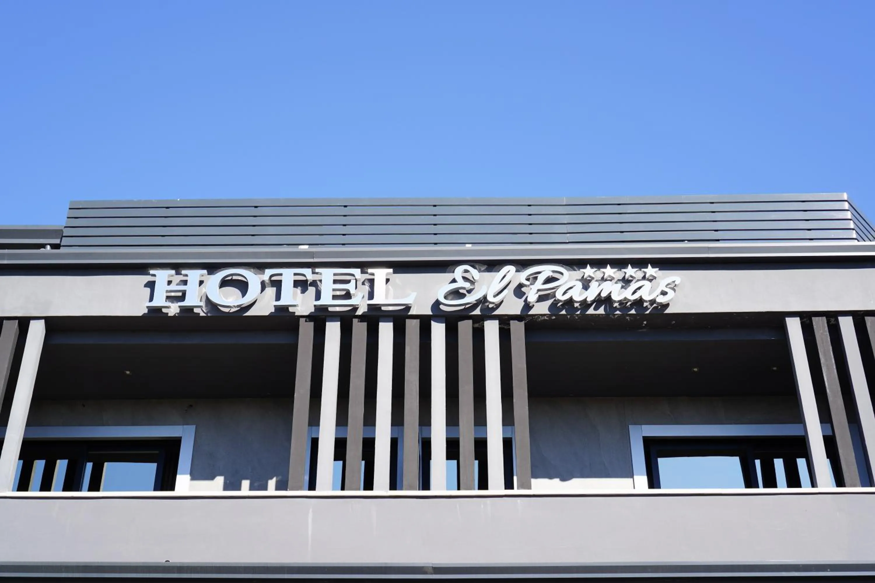 Property building in Hotel El Pamas