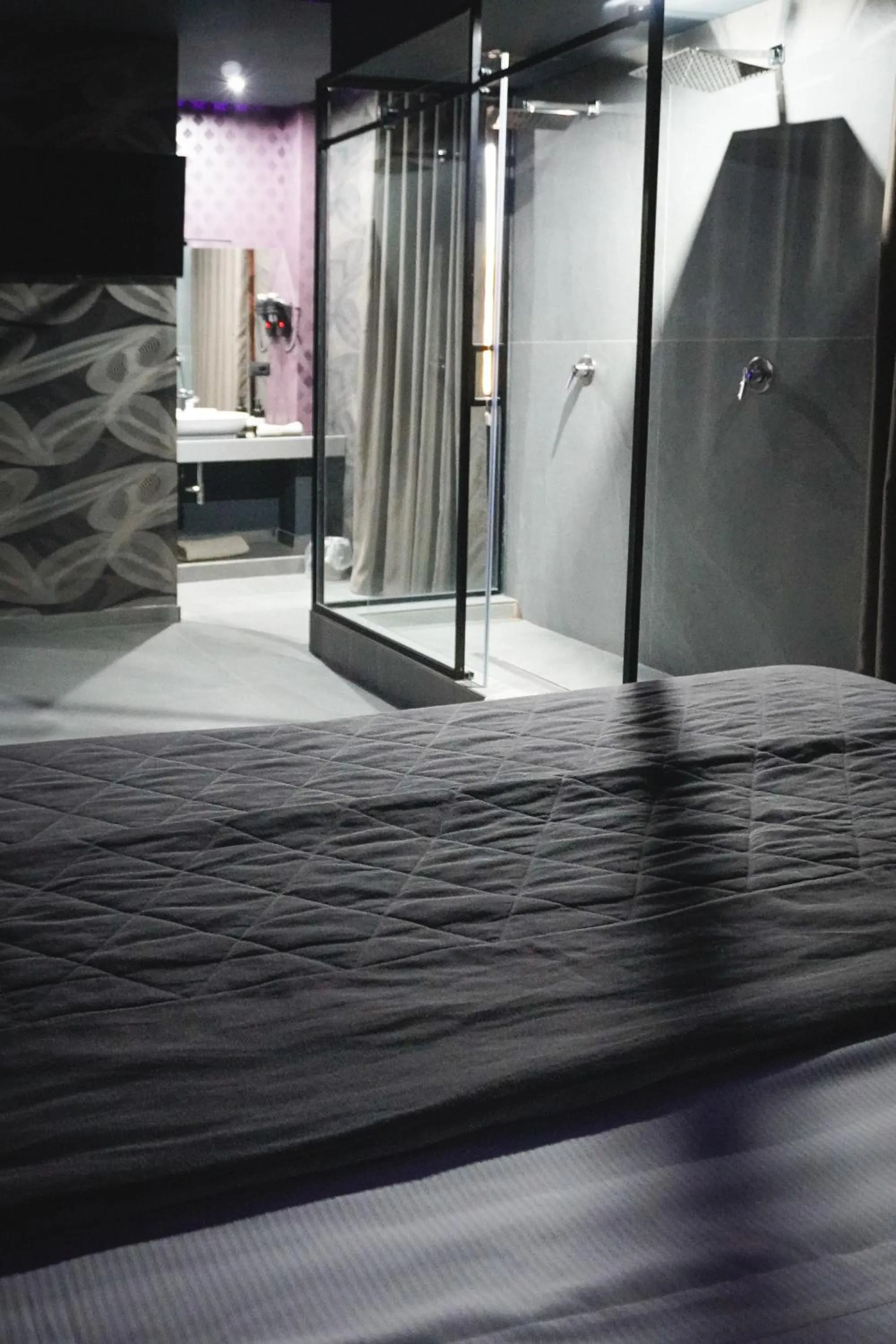 Shower in Hotel El Pamas