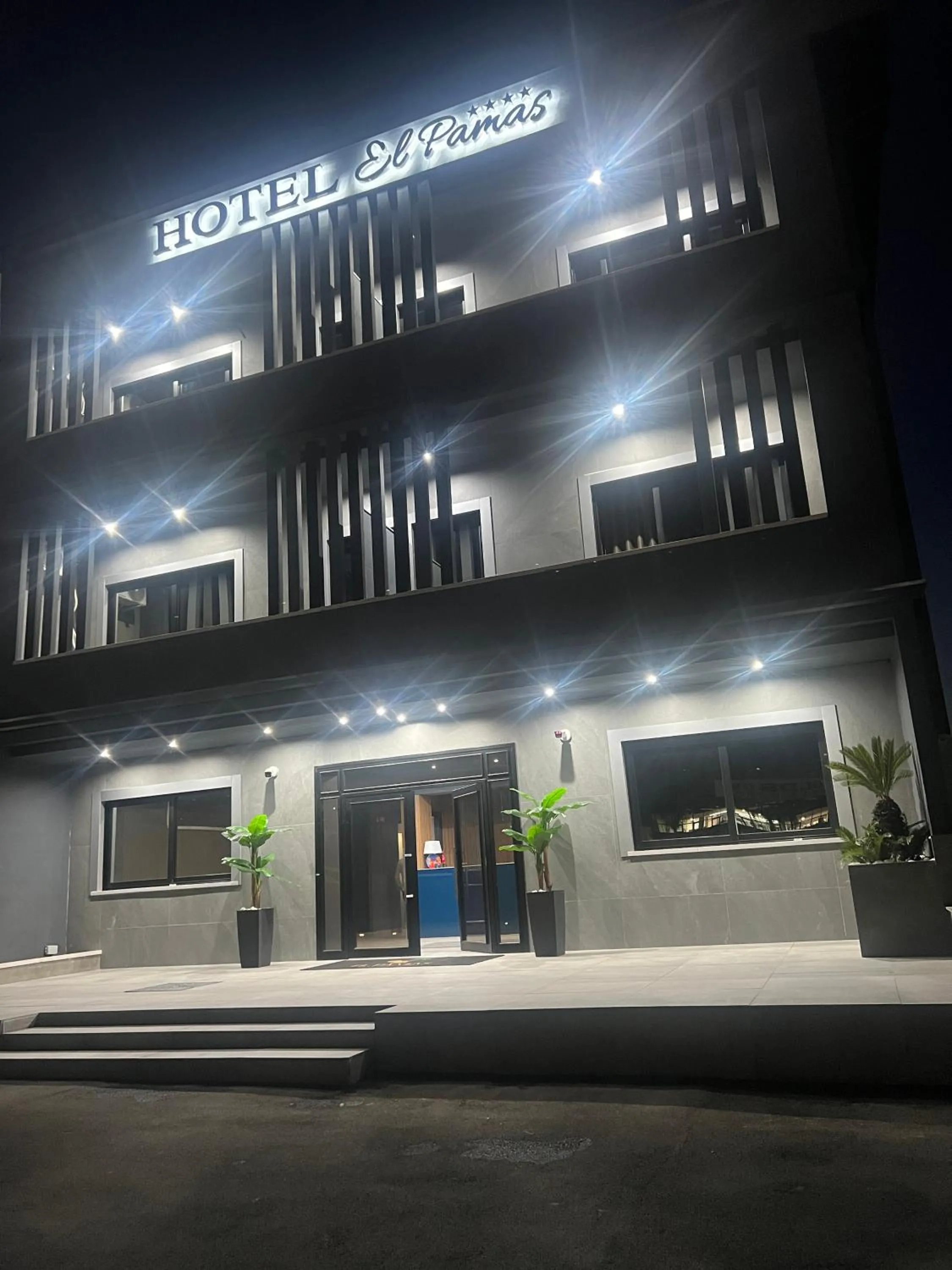 Property building in Hotel El Pamas