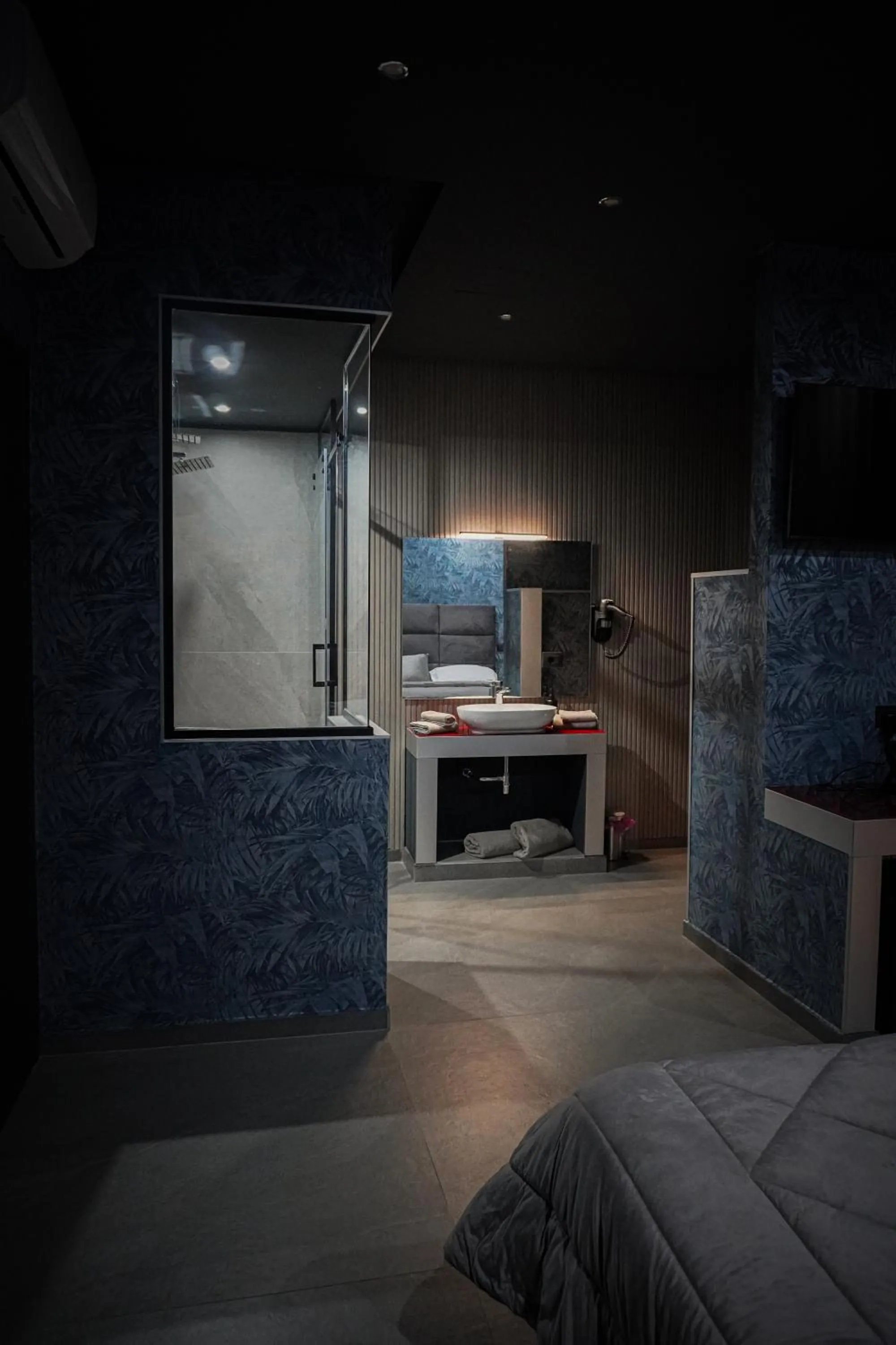 Shower in Hotel El Pamas