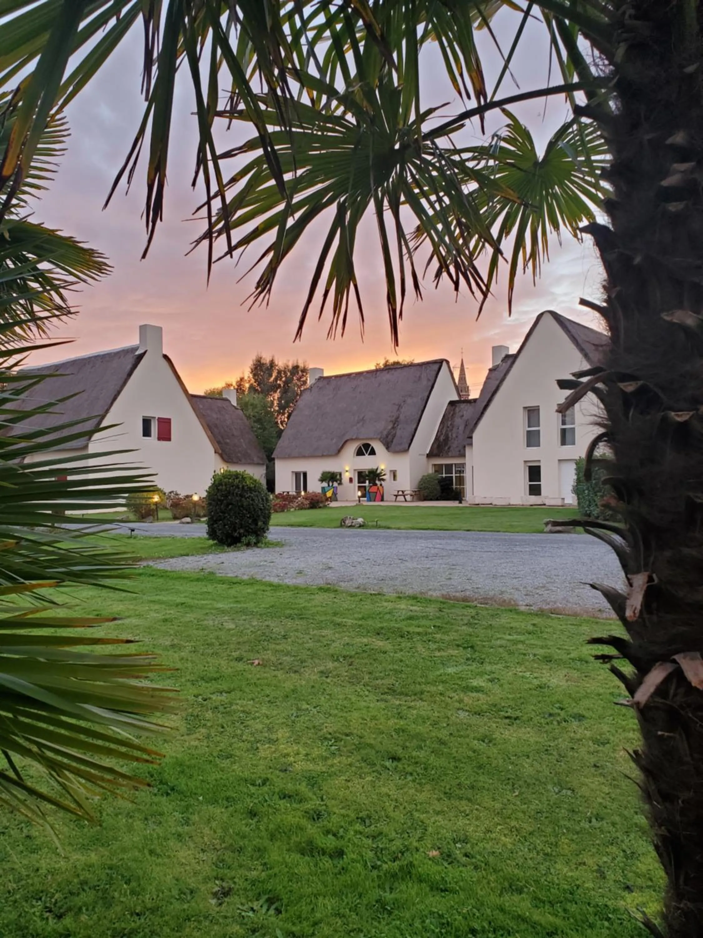 Garden view in Hôtel de la Brière et Restaurant Les Krapados