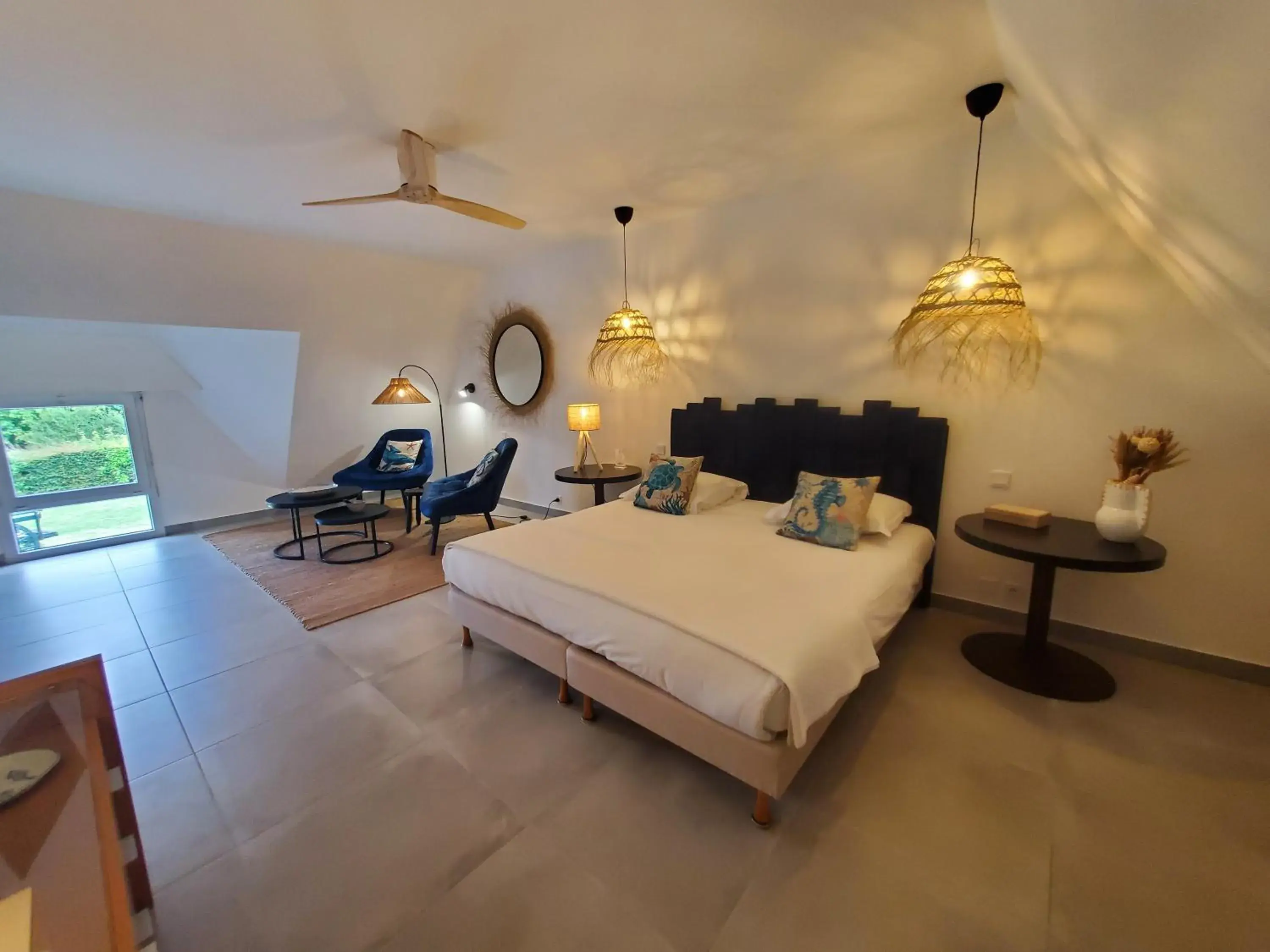 Deluxe Double Room in Hôtel de la Brière et Restaurant Les Krapados Deluxe Double Room in Hôtel de la Brière et Restaurant Les Krapados