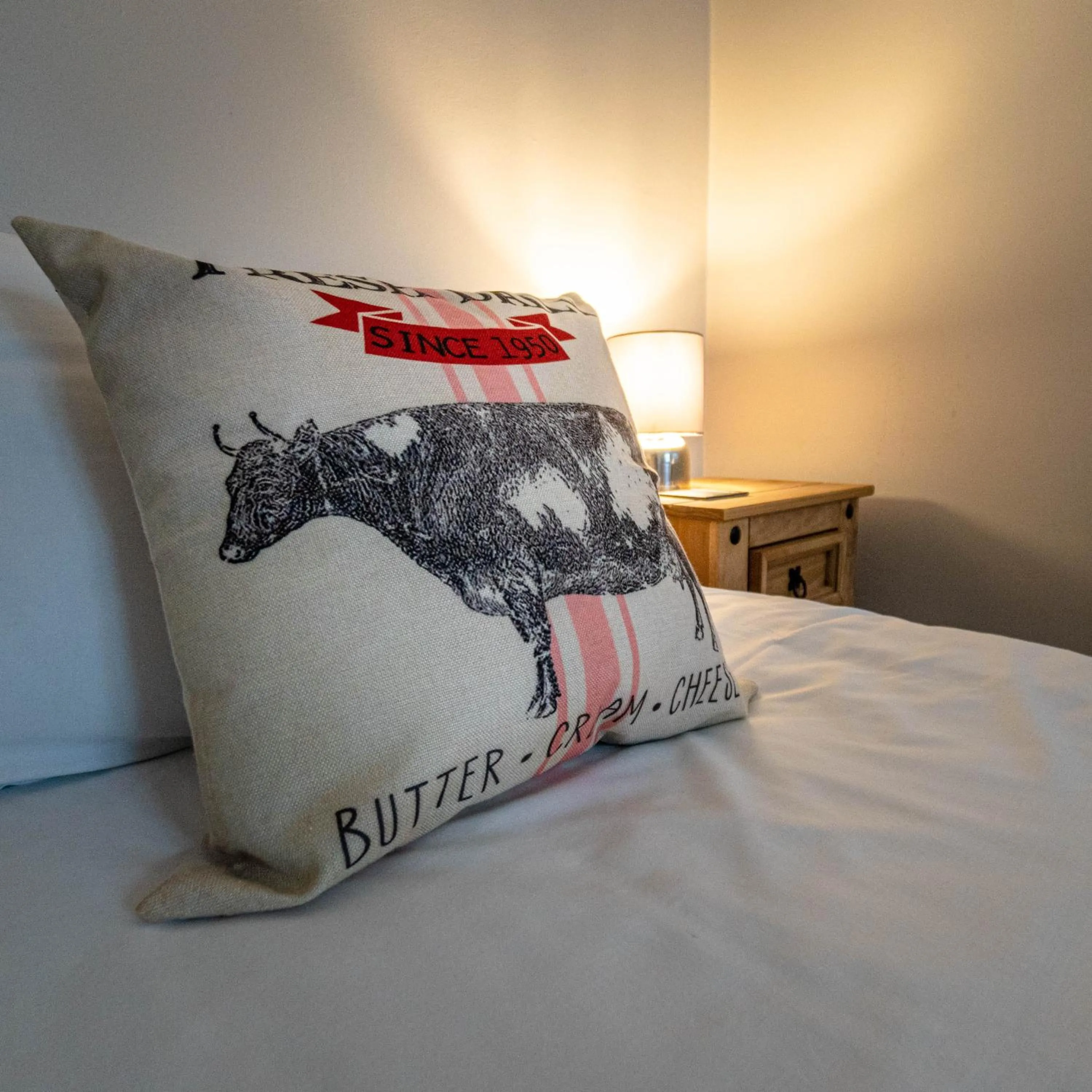 Bedroom, Bed in The Farmhouse at Fincham